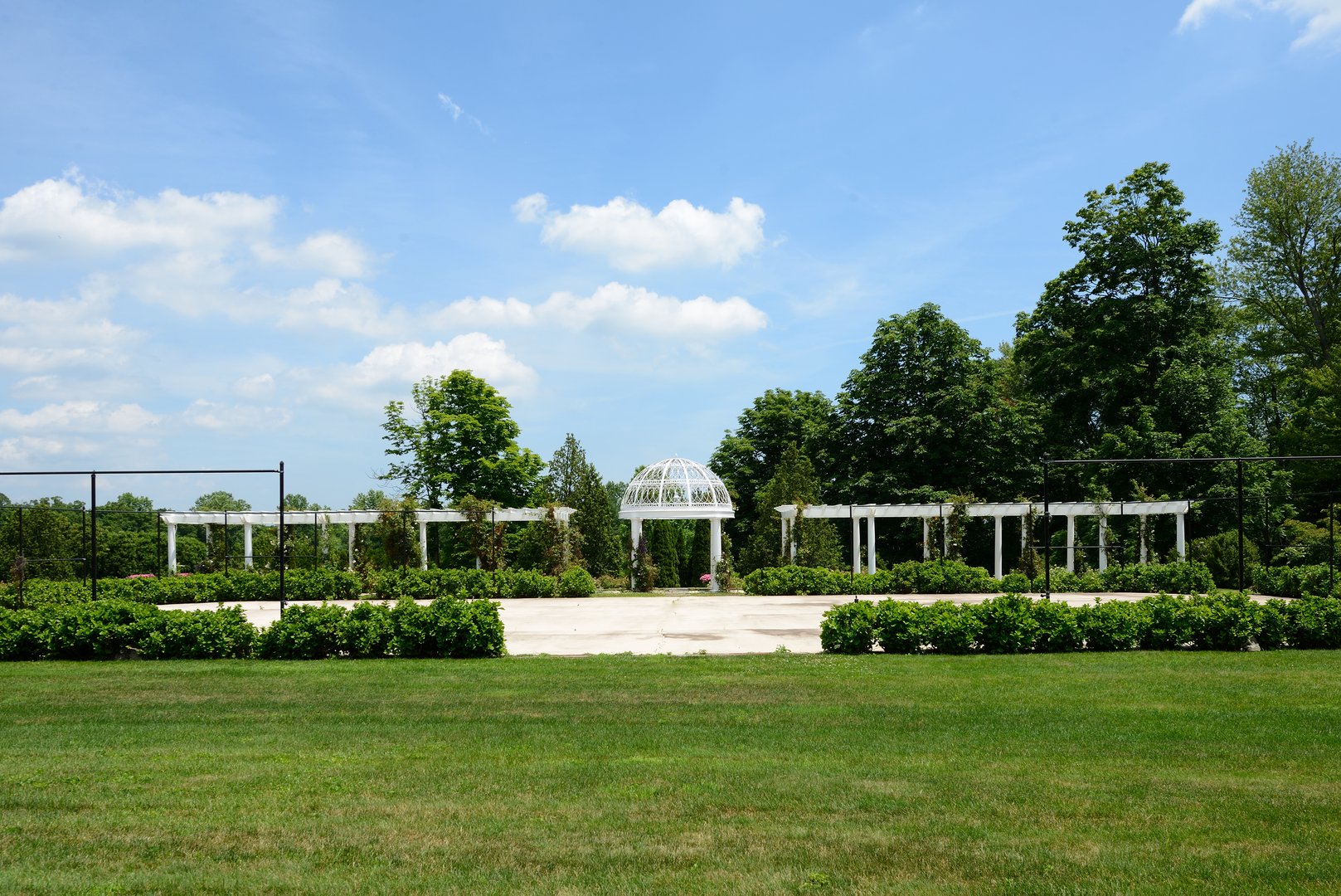 2525 Purchase Street Photo 12