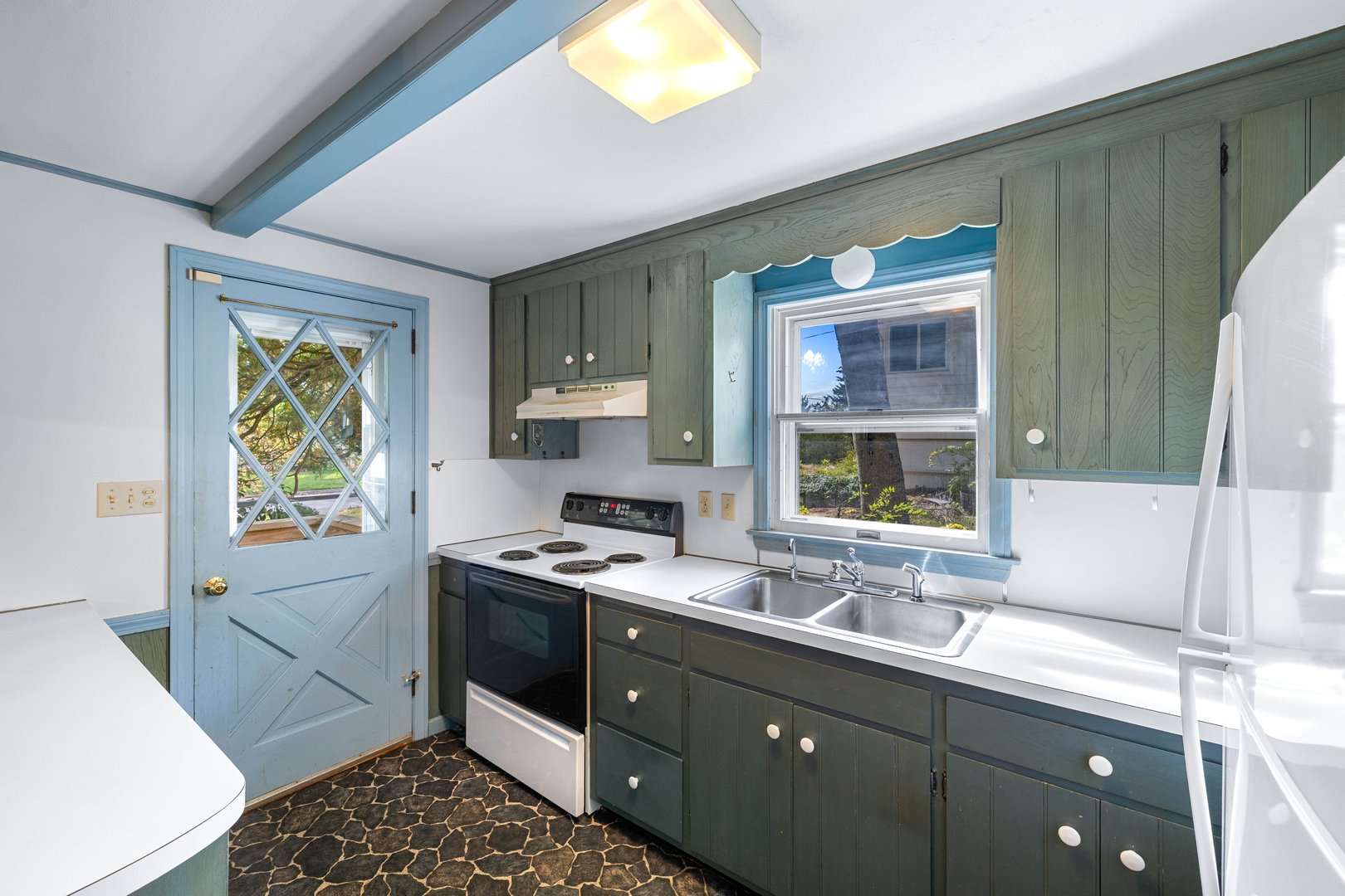 6 Fulmore Drive Photo 2