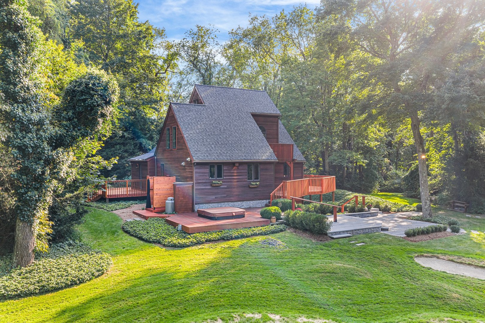 122 Old Post Road Photo 1