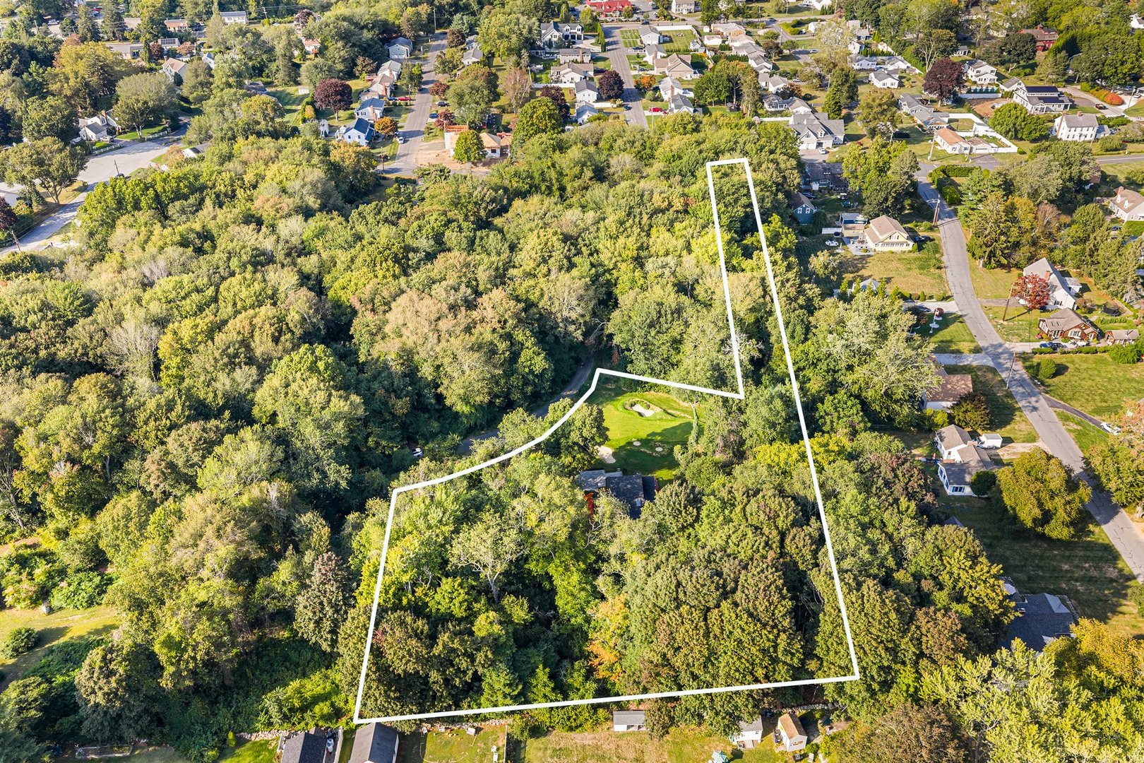 122 Old Post Road Photo 4