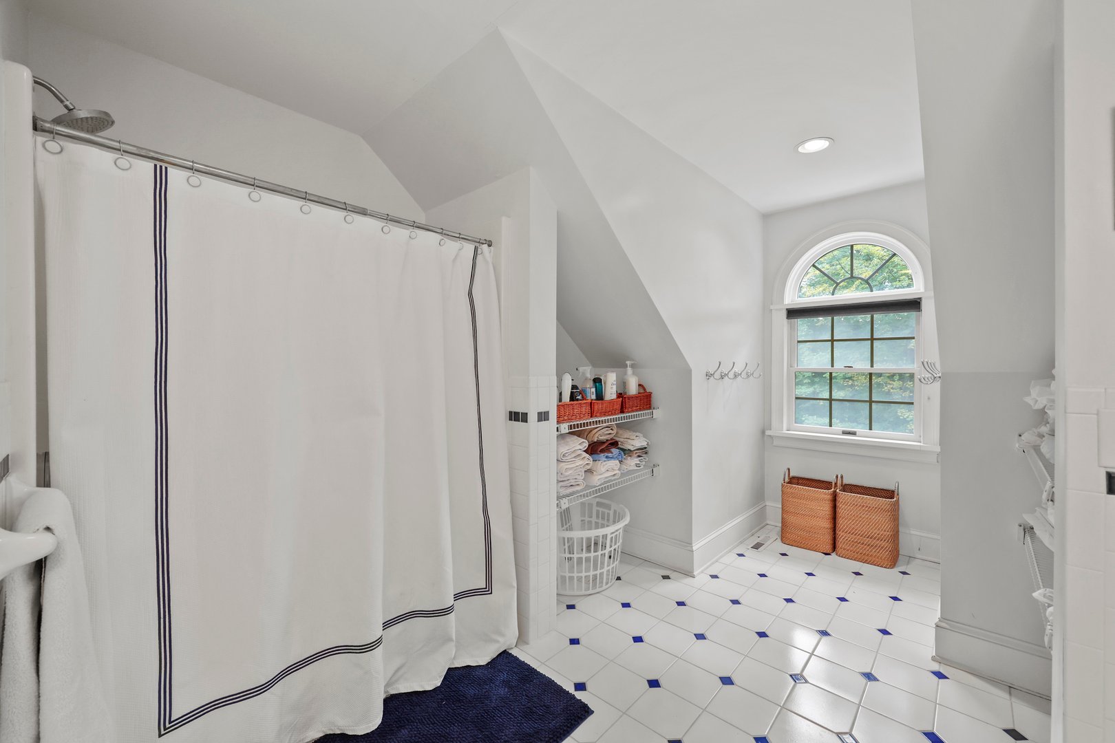 905 West Rd Photo 39