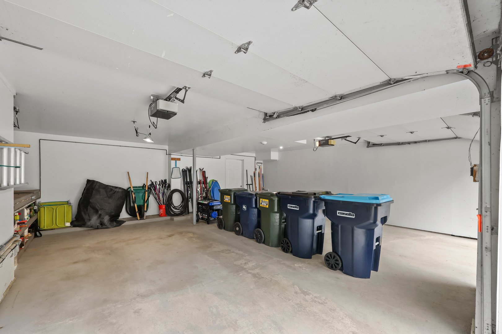 905 West Rd Photo 44