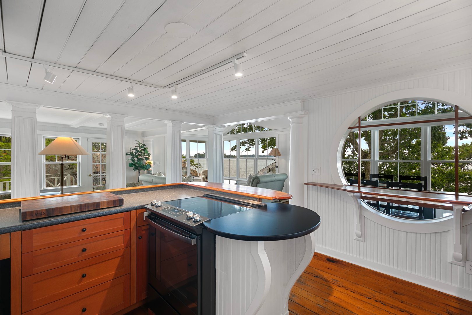 33 Thimble Farms Road Photo 11