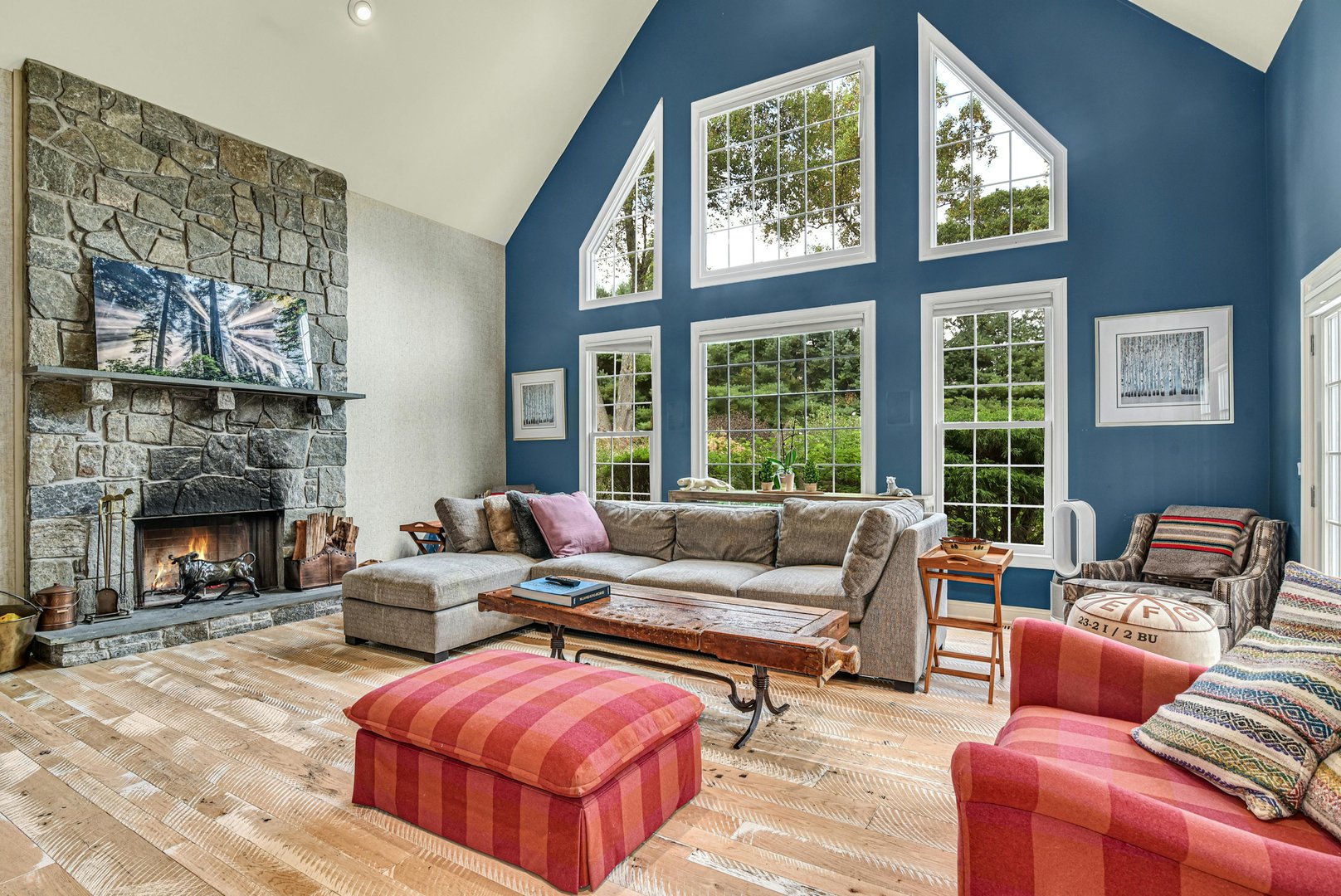 96 Comstock Hill Avenue Photo 13