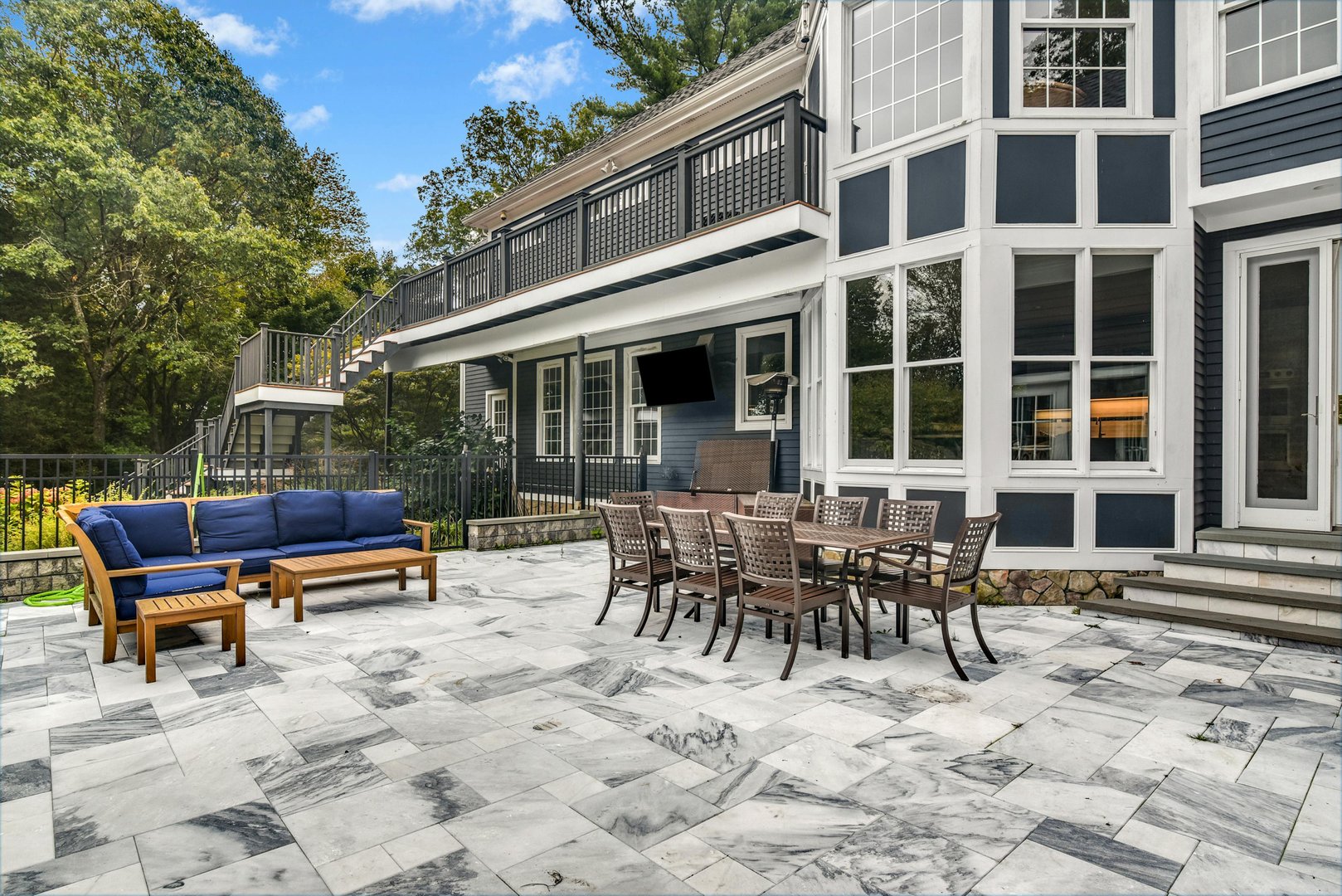 96 Comstock Hill Avenue Photo 28