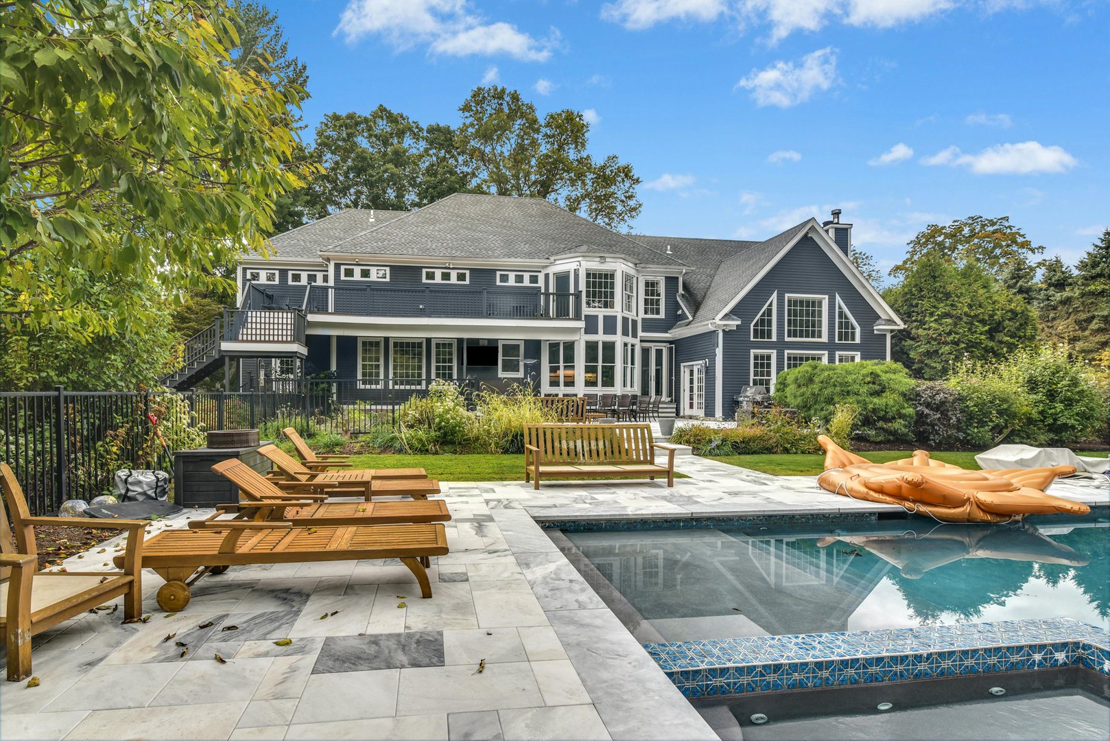 96 Comstock Hill Avenue Photo 30