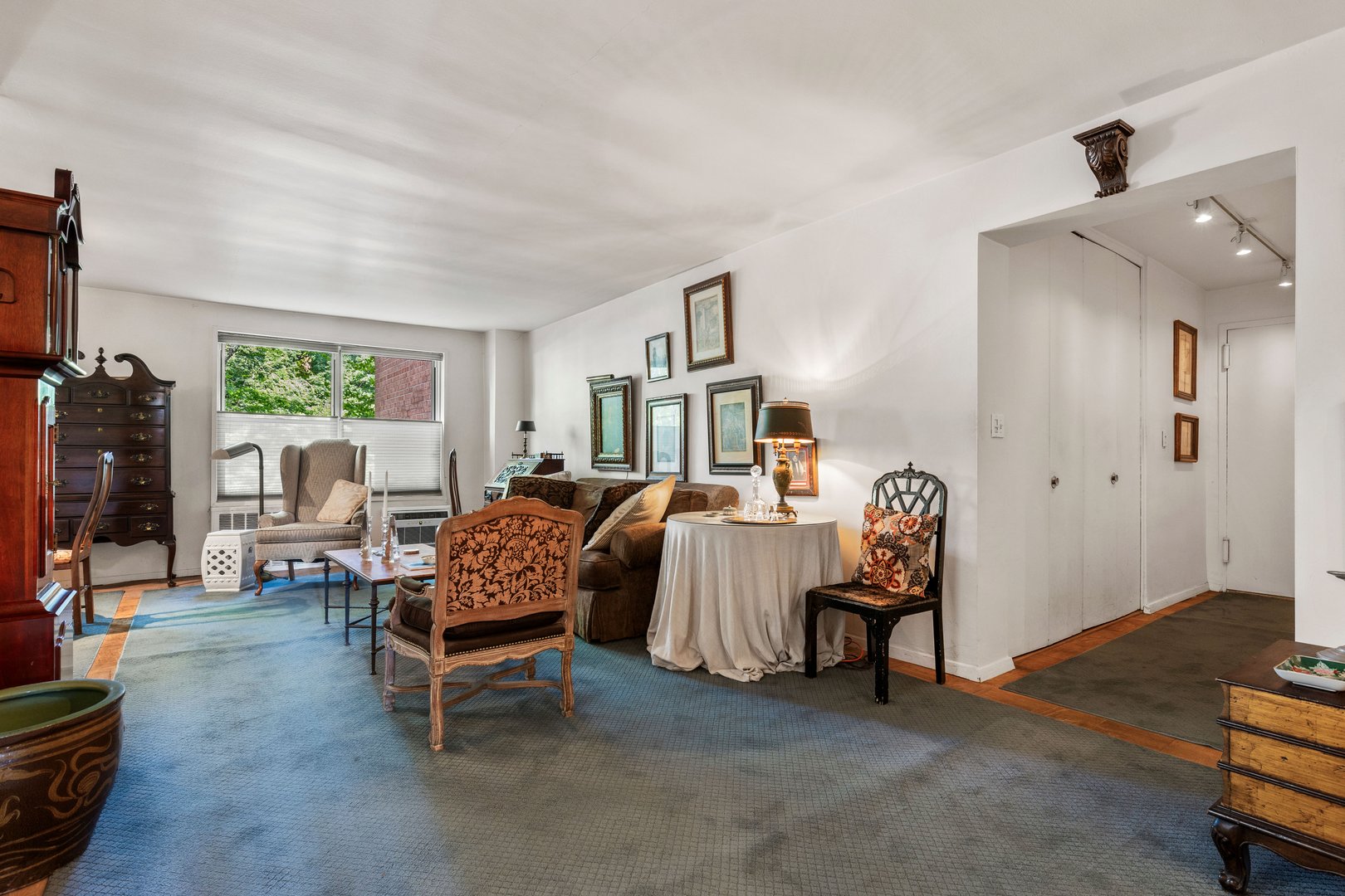 177 E Hartsdale Avenue  #2Y Photo 8