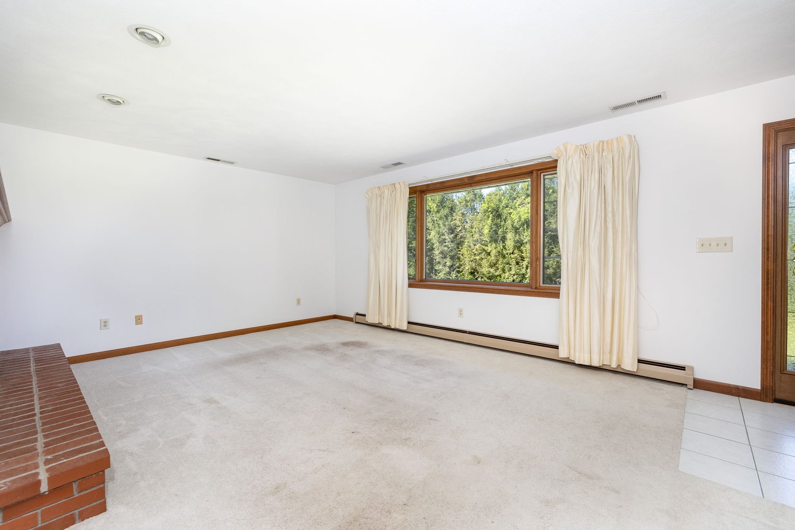 428 Maple Street Photo 6