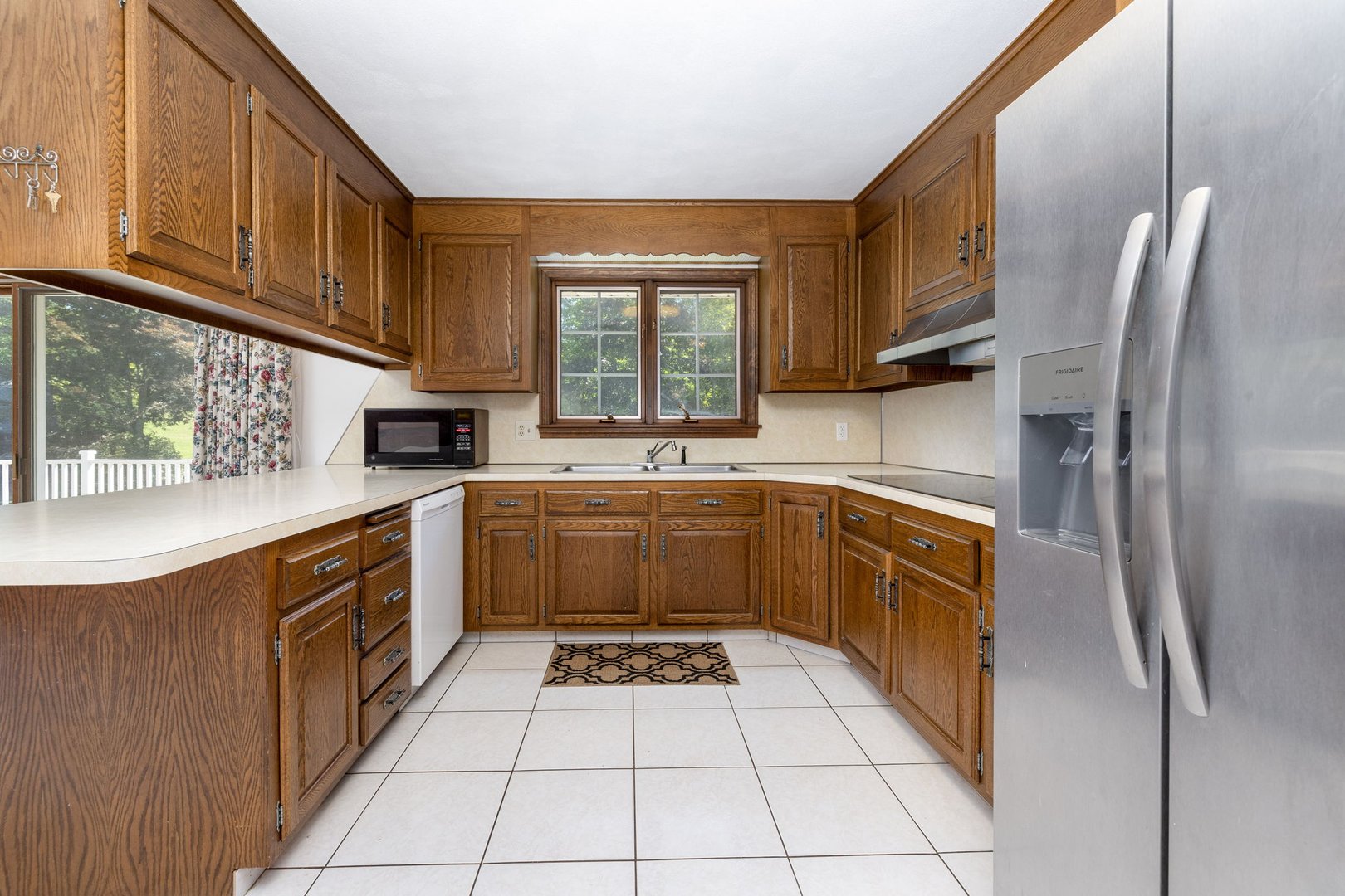 428 Maple Street Photo 12