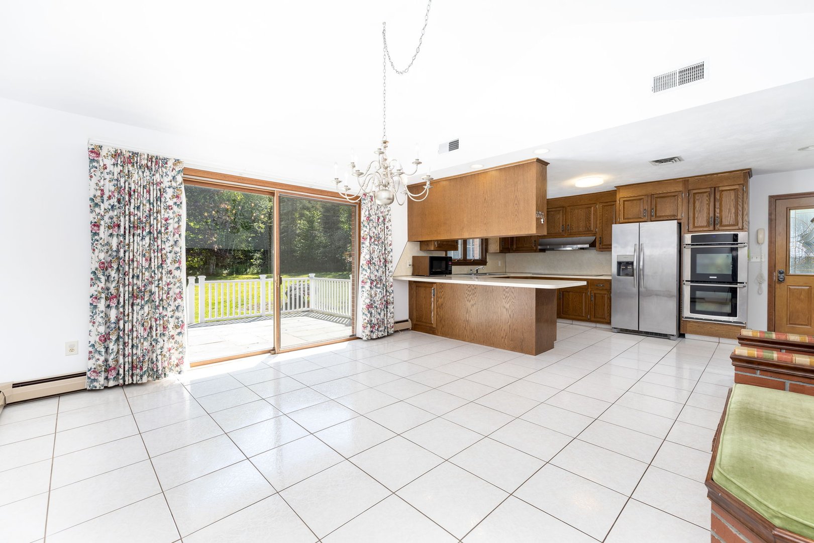 428 Maple Street Photo 9