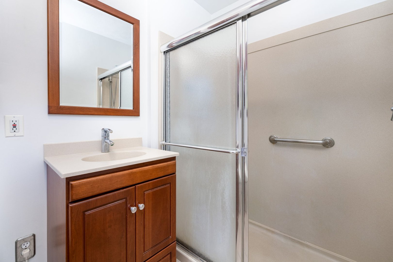 428 Maple Street Photo 16