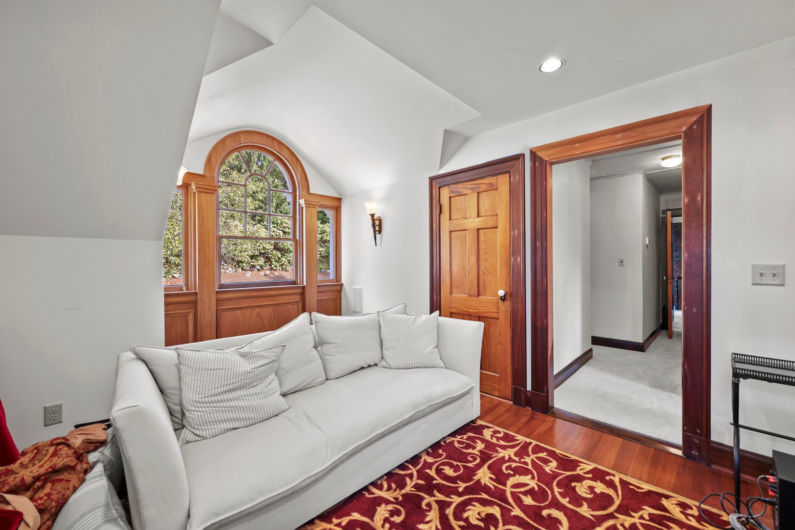 5 Crofut St Photo 42