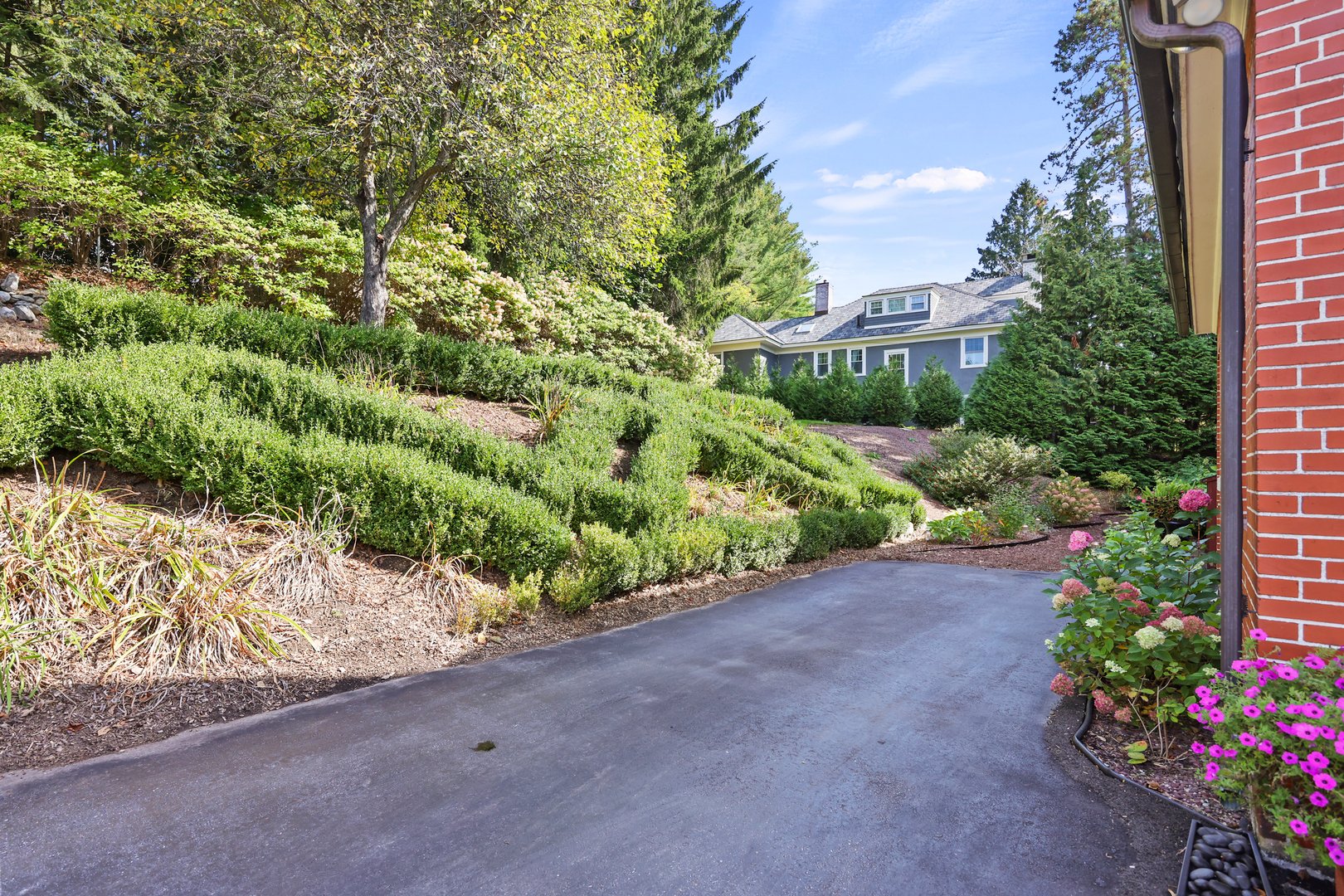 5 Crofut St Photo 53