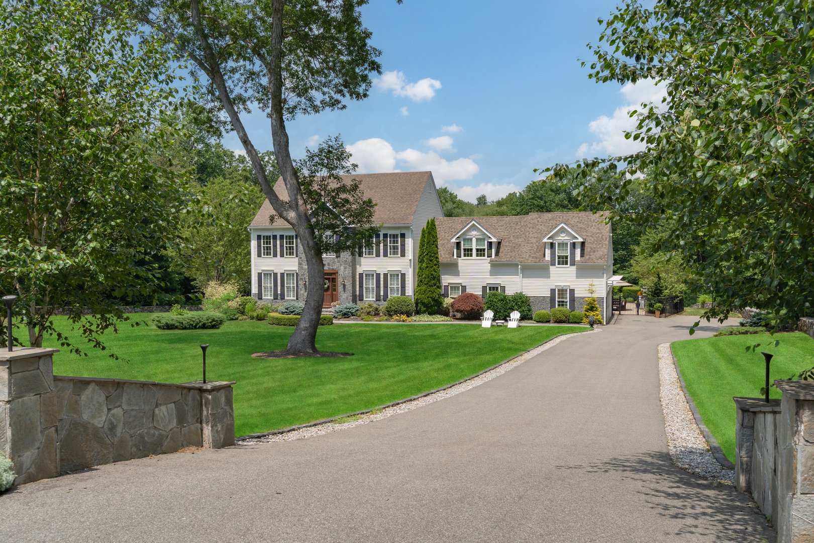 8 Jacob Lane Photo 2