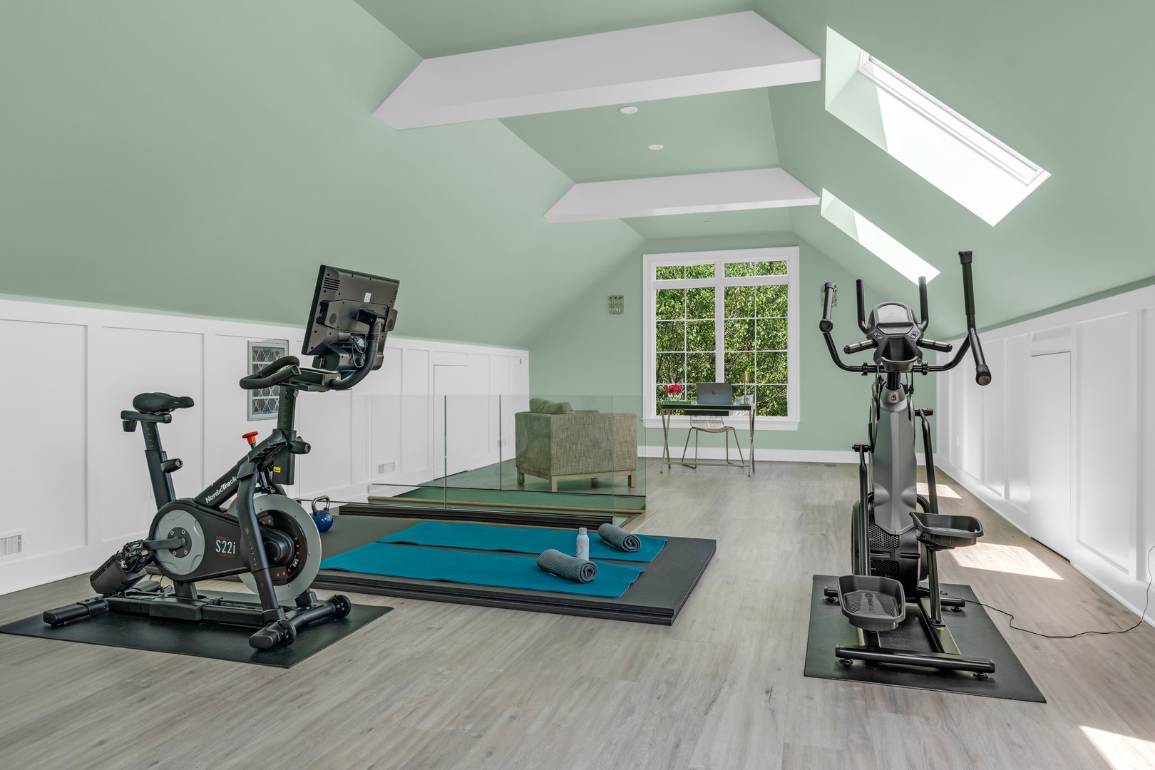 8 Jacob Lane Photo 18