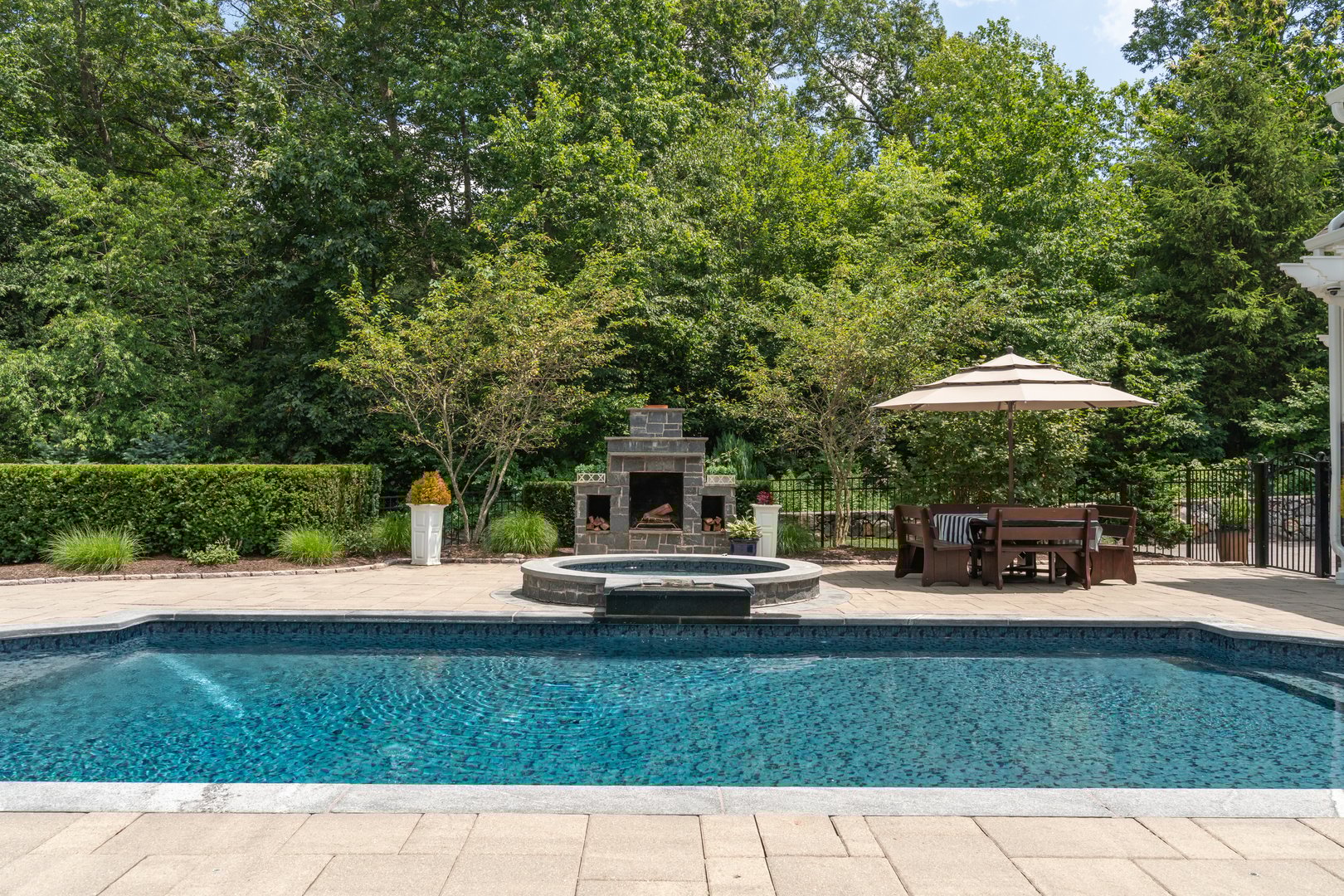 8 Jacob Lane Photo 31