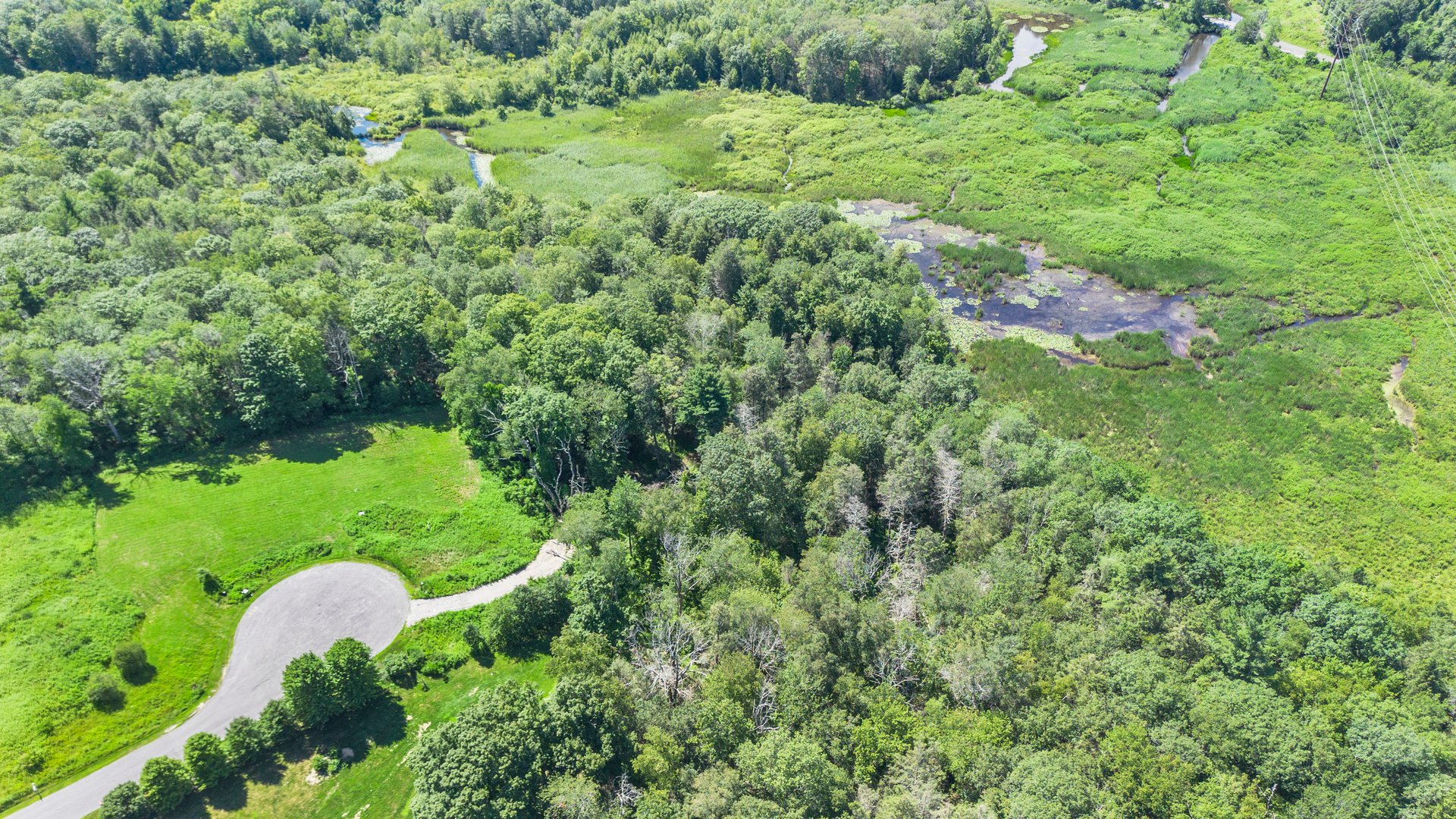 Meadowcrest Drive North Photo 5