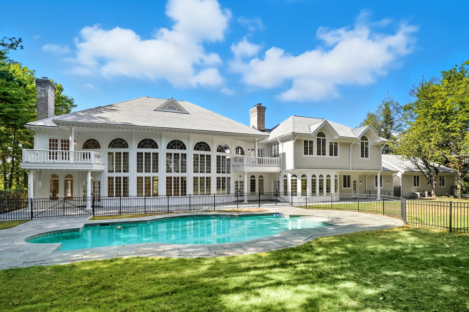 10 Cooper Road Photo 41