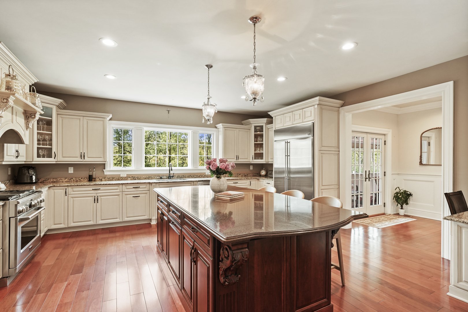 230 Spring Street Photo 12