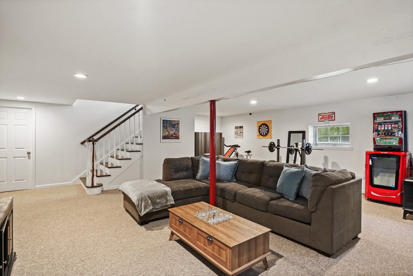 230 Spring Street Photo 36