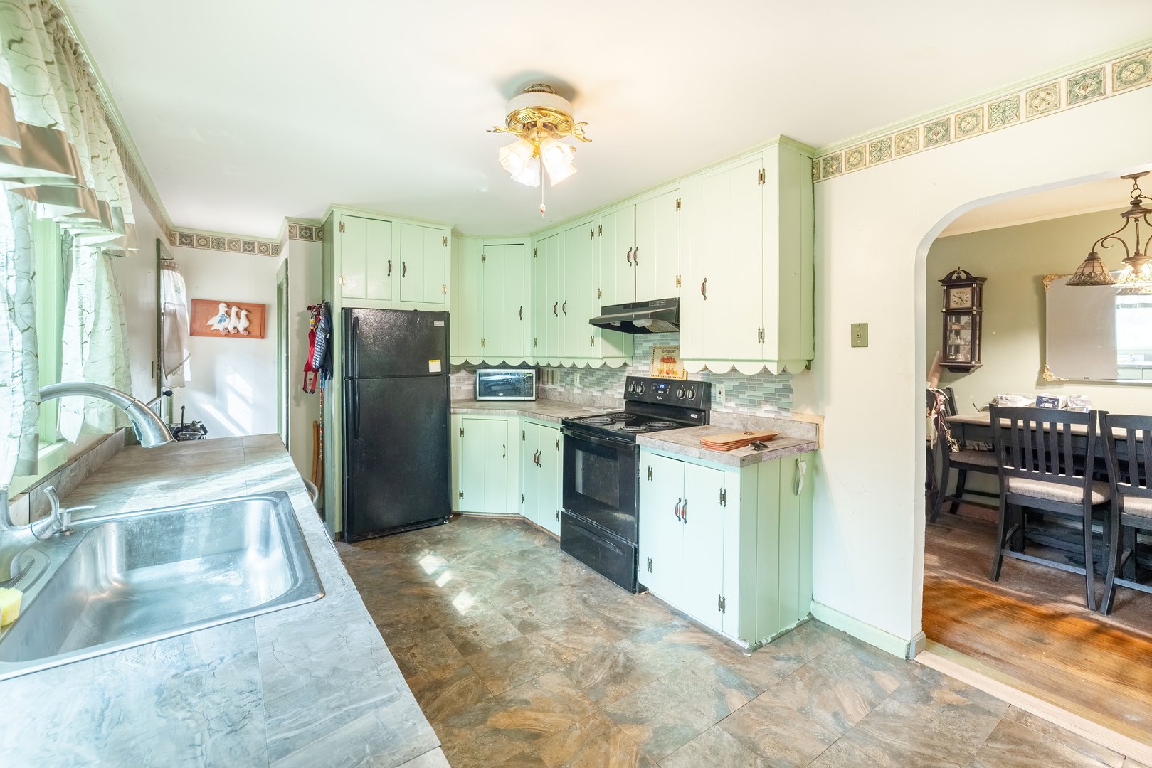 240 Stevers Crossing Road Photo 3