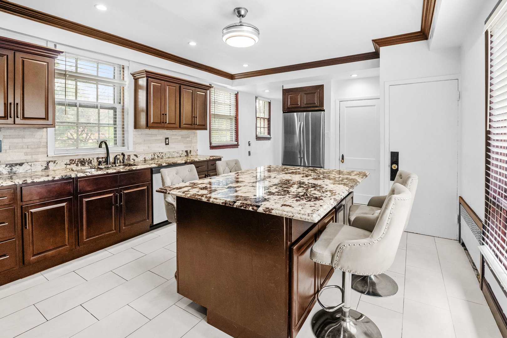 72 Hamilton Avenue Photo 10