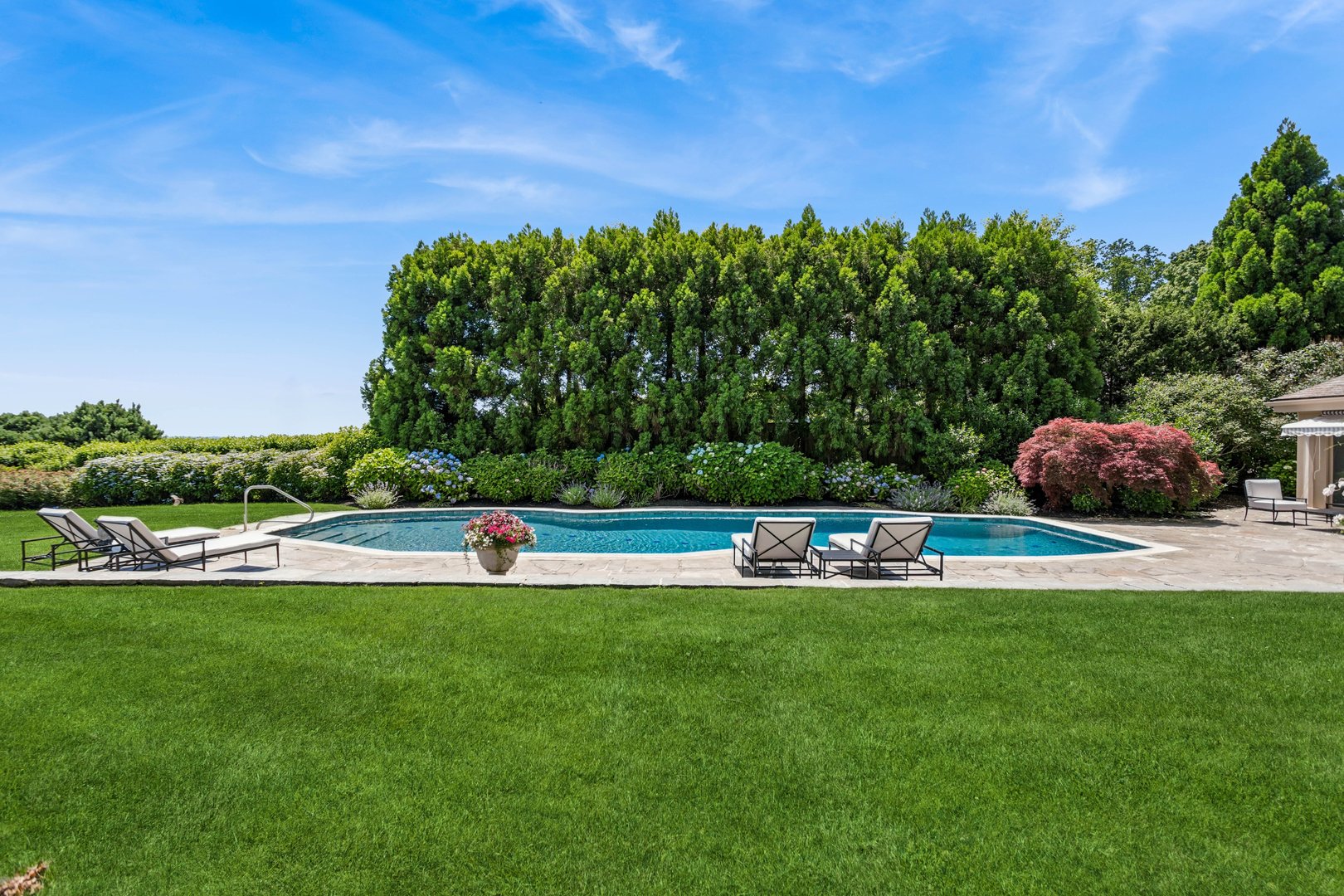 92 Beachside Avenue Photo 6