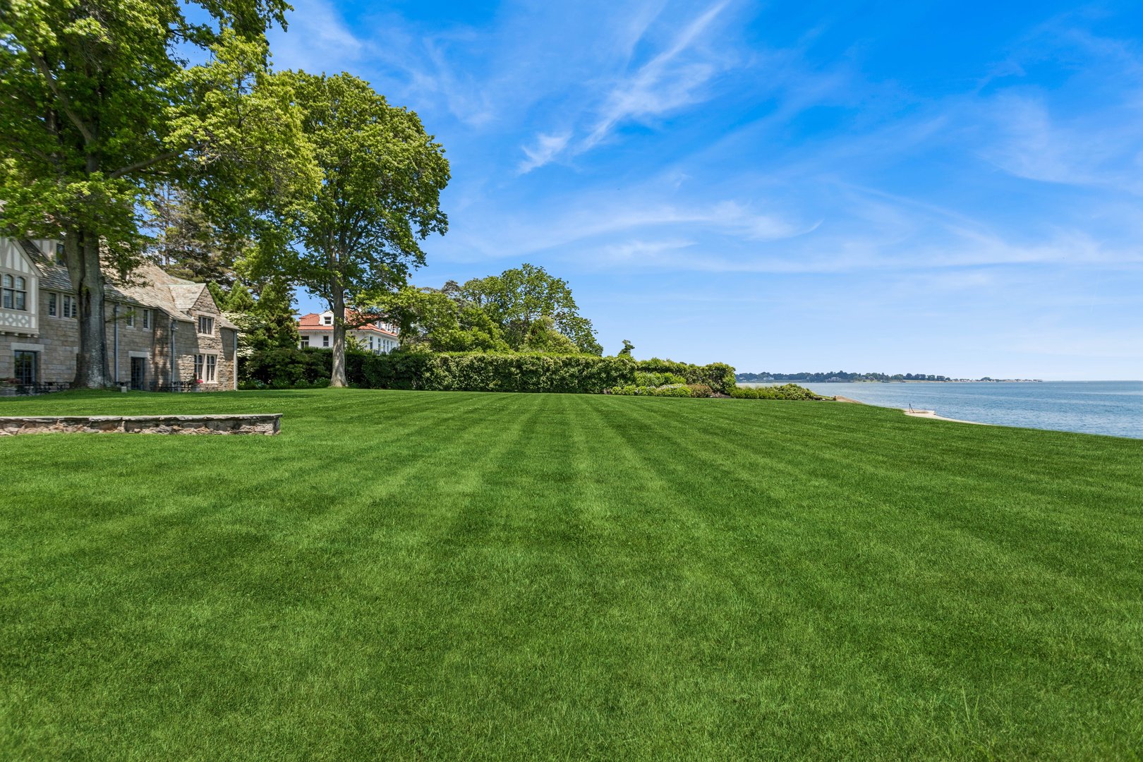 92 Beachside Avenue Photo 7