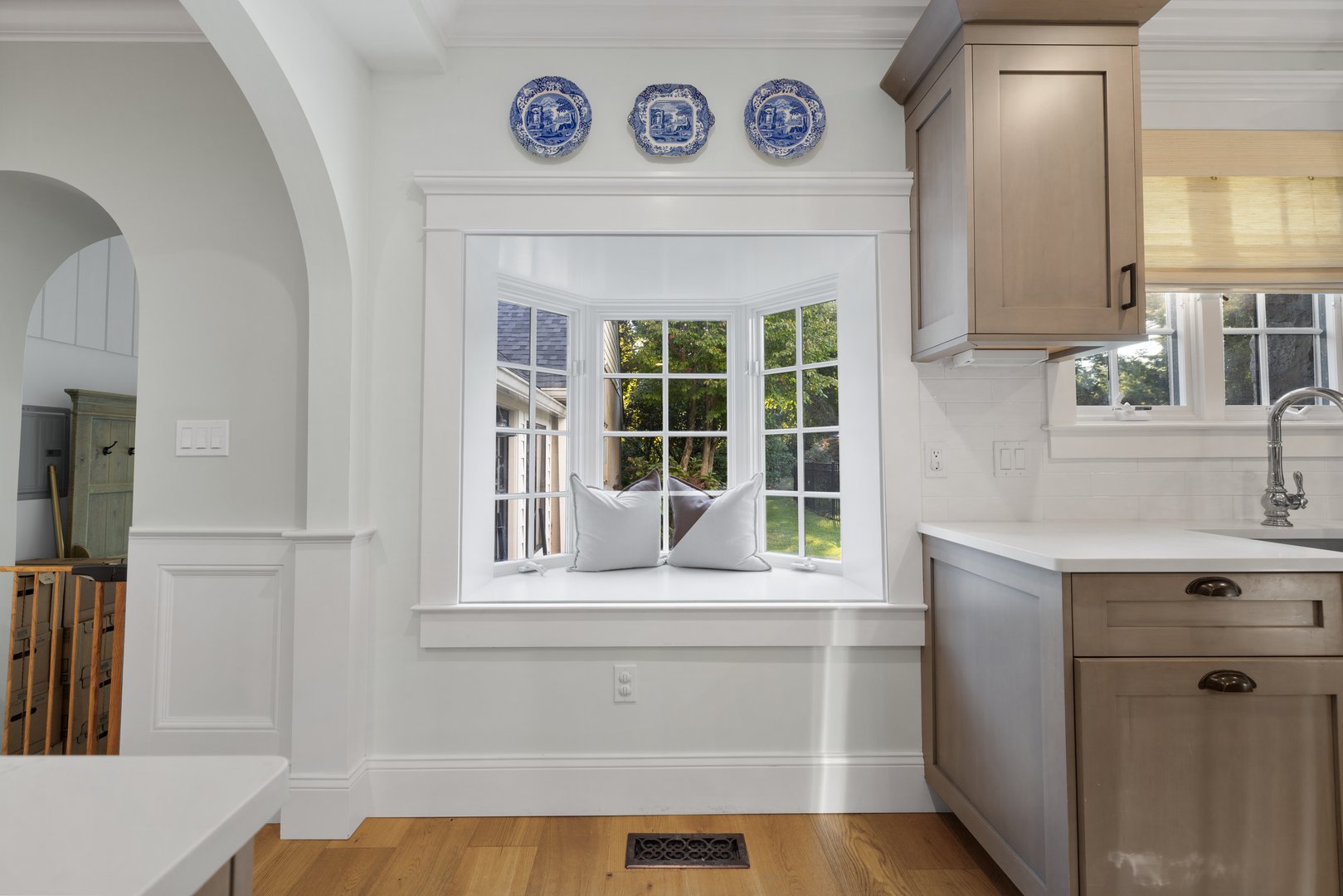 93 East Meadow Road Photo 13