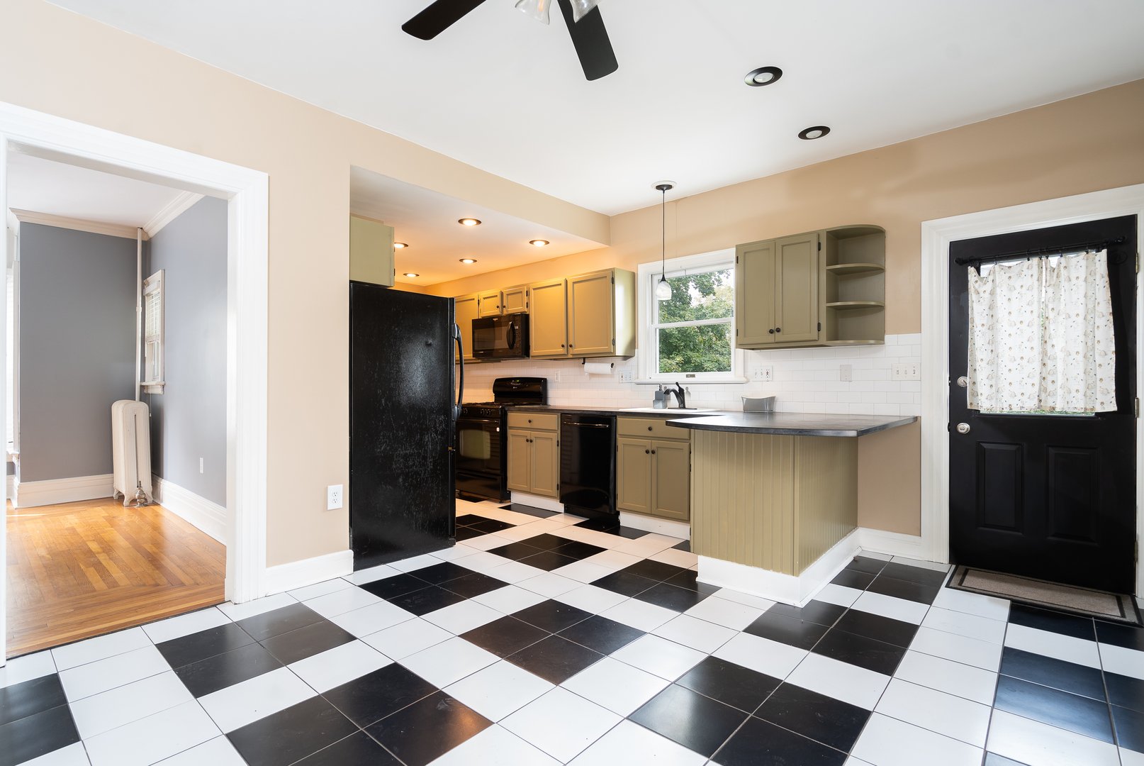 9 Thames Terrace Photo 13