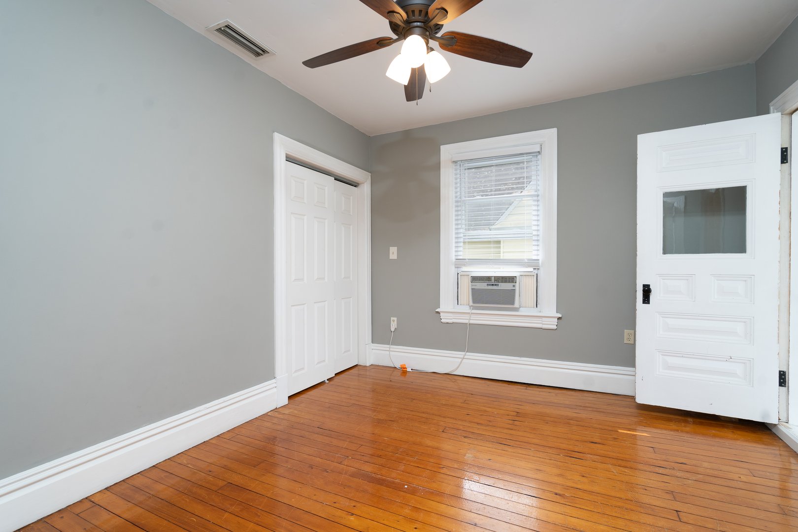 9 Thames Terrace Photo 16