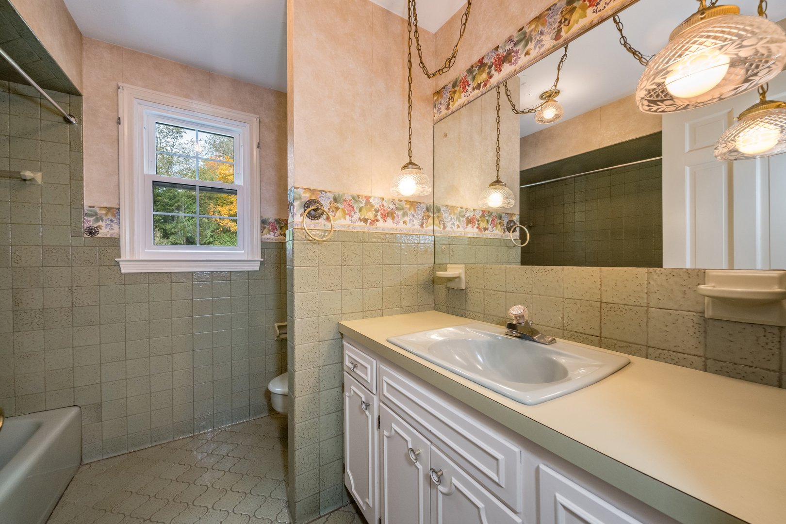 78 Kennedy Drive Photo 24