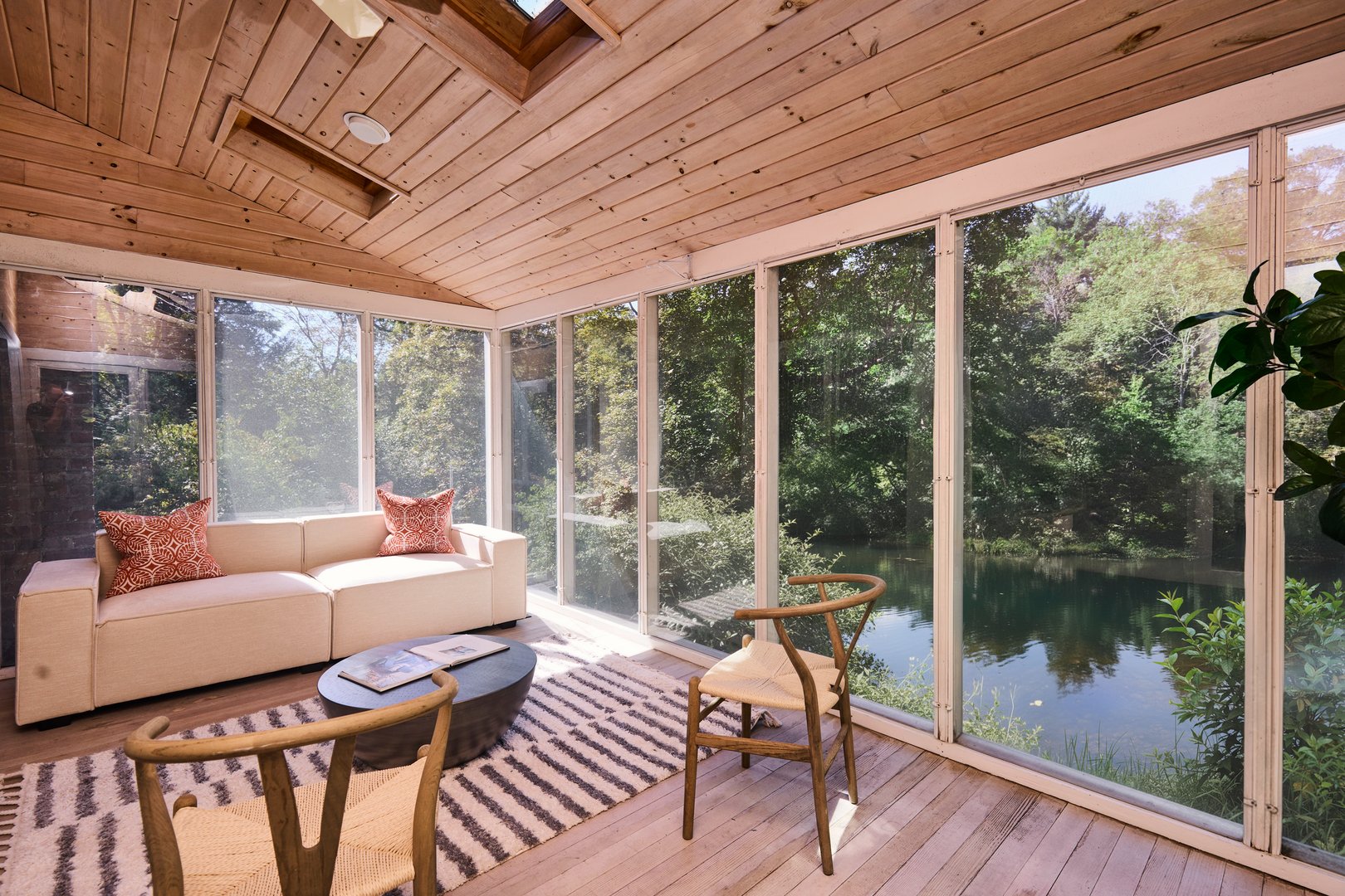 136 Lyons Plain Road Photo 13