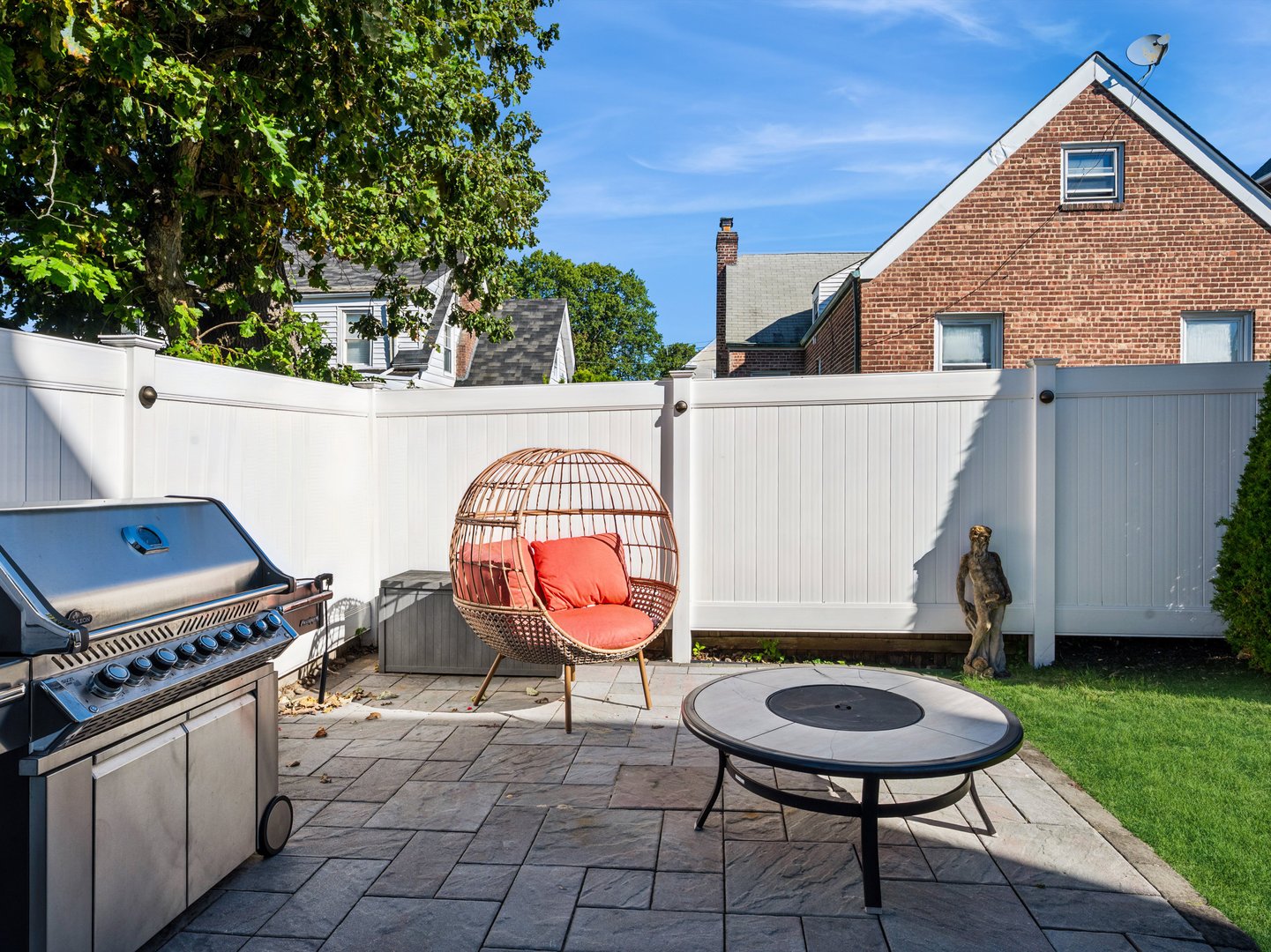 127 Villa Avenue Photo 35