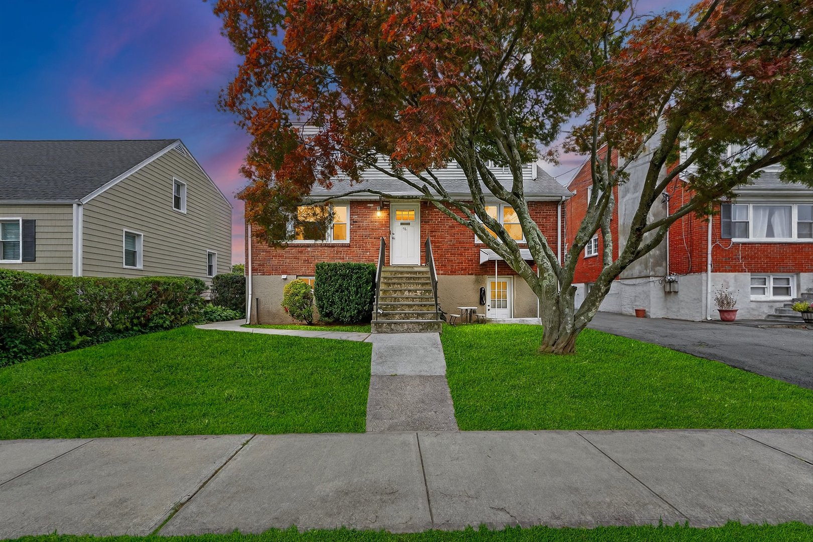 96 Inwood Avenue Photo 1