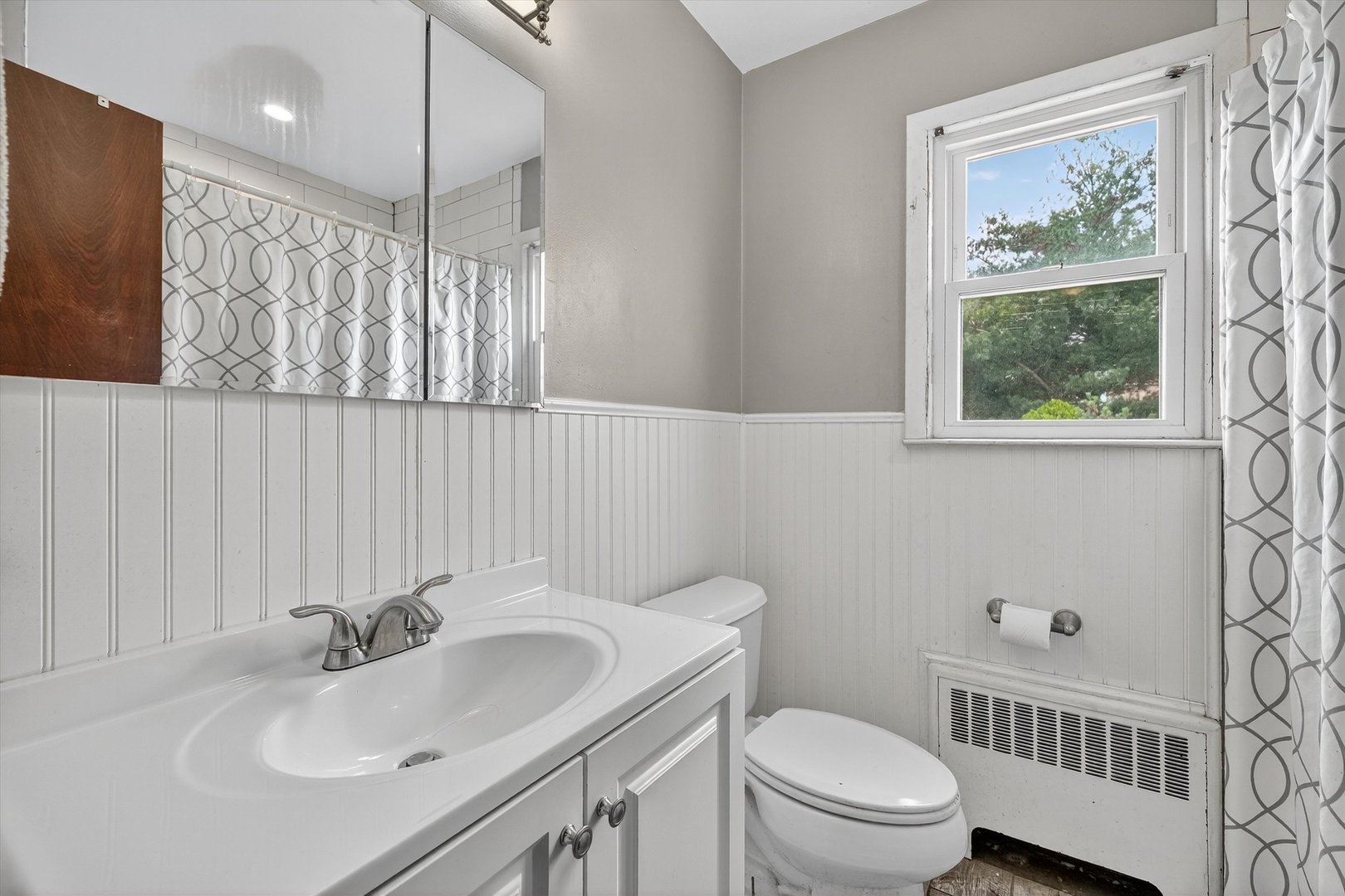 96 Inwood Avenue Photo 13