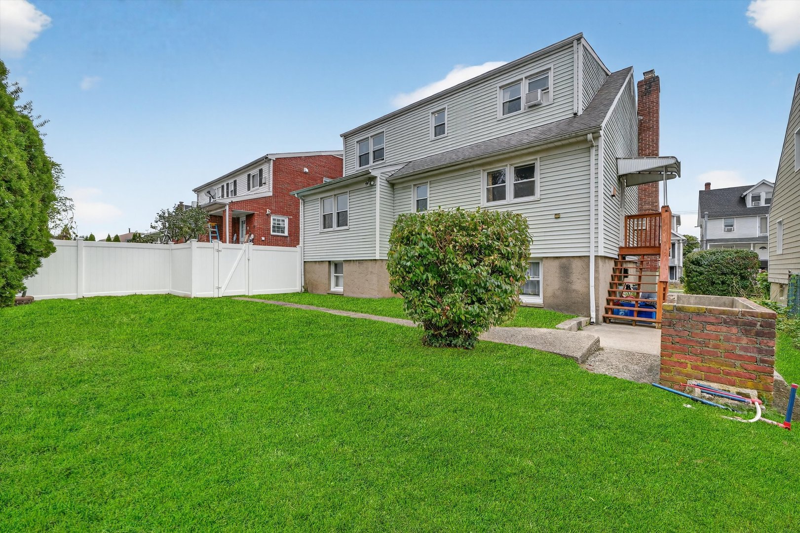 96 Inwood Avenue Photo 27