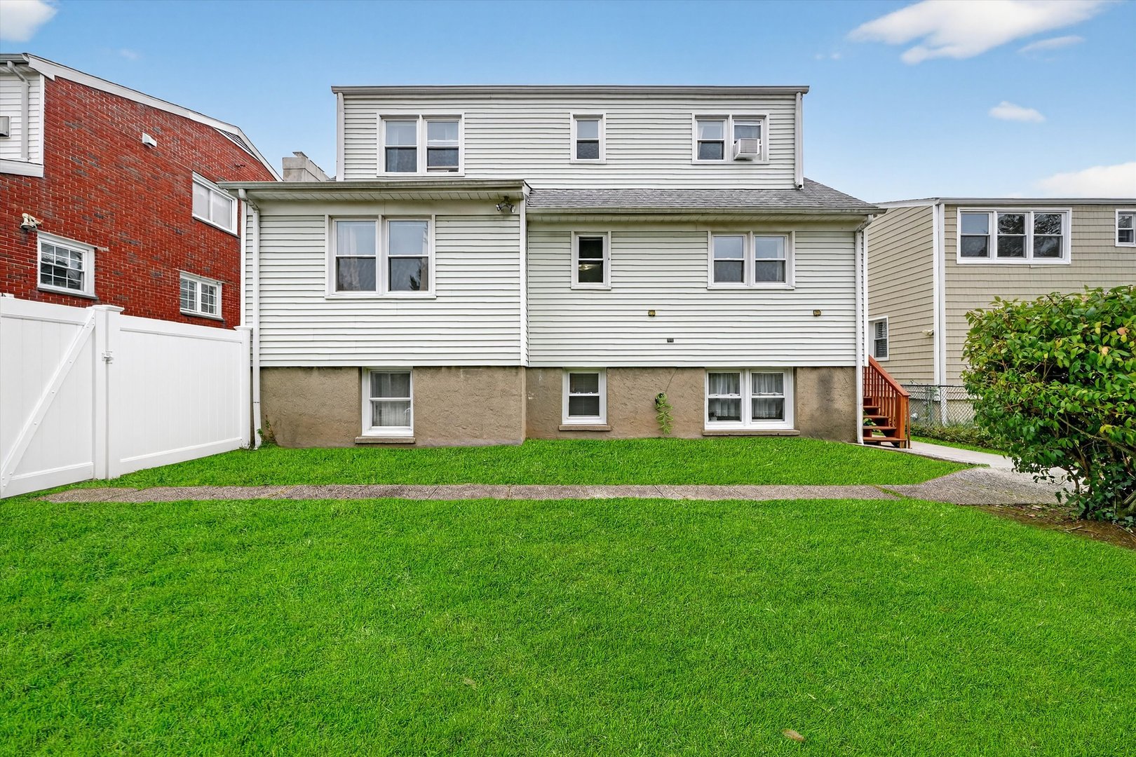 96 Inwood Avenue Photo 28