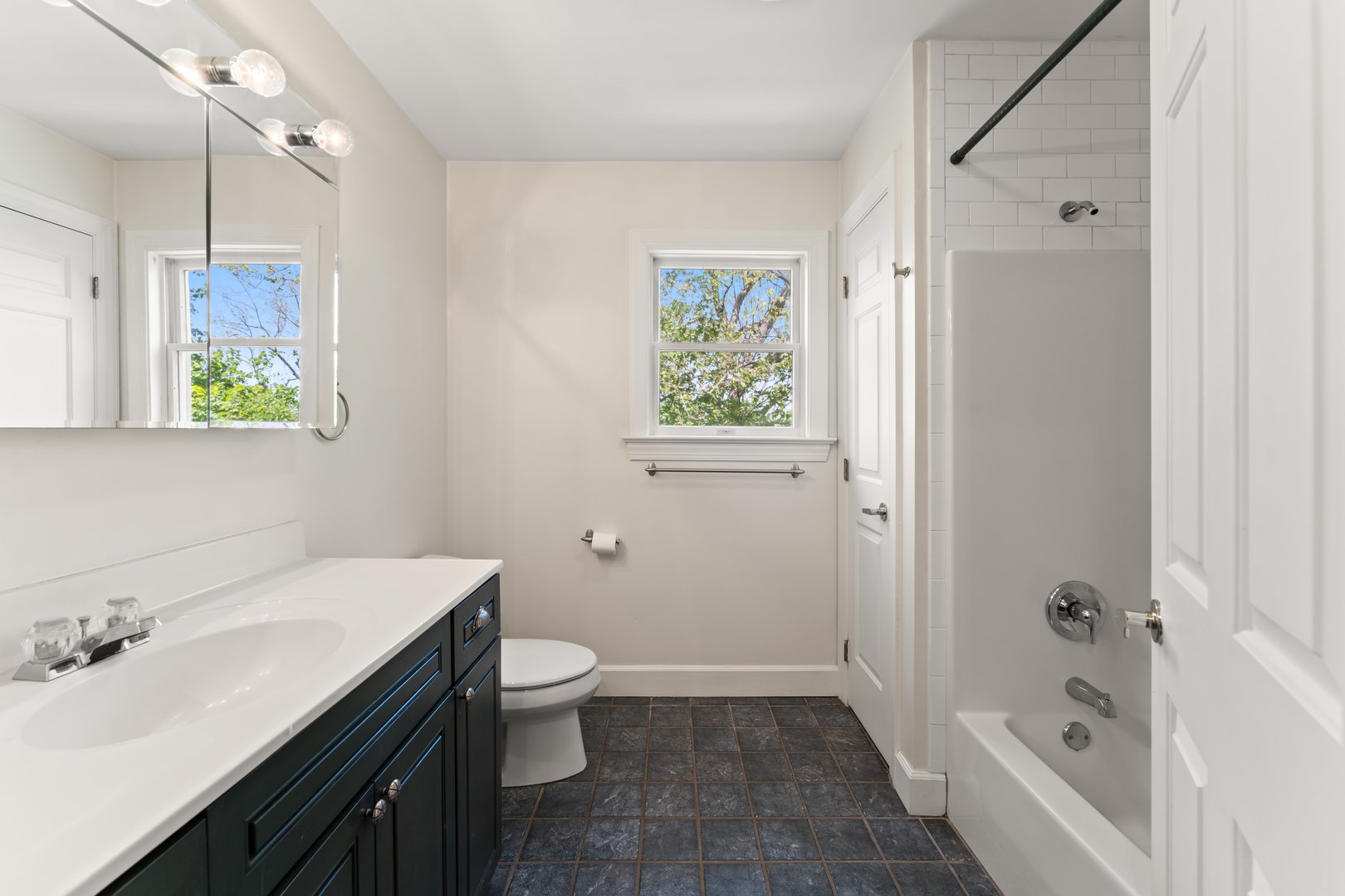 50 Franklin Street Photo 29