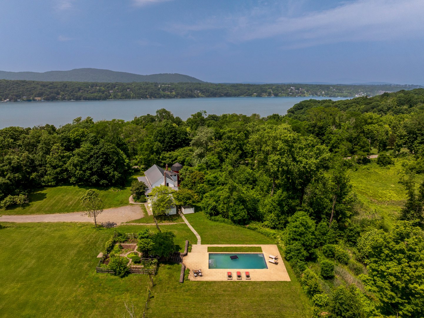 243 Morton Road Photo 1