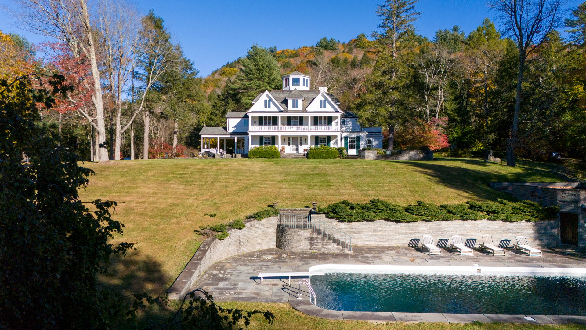 390 Erpf Road Photo 3