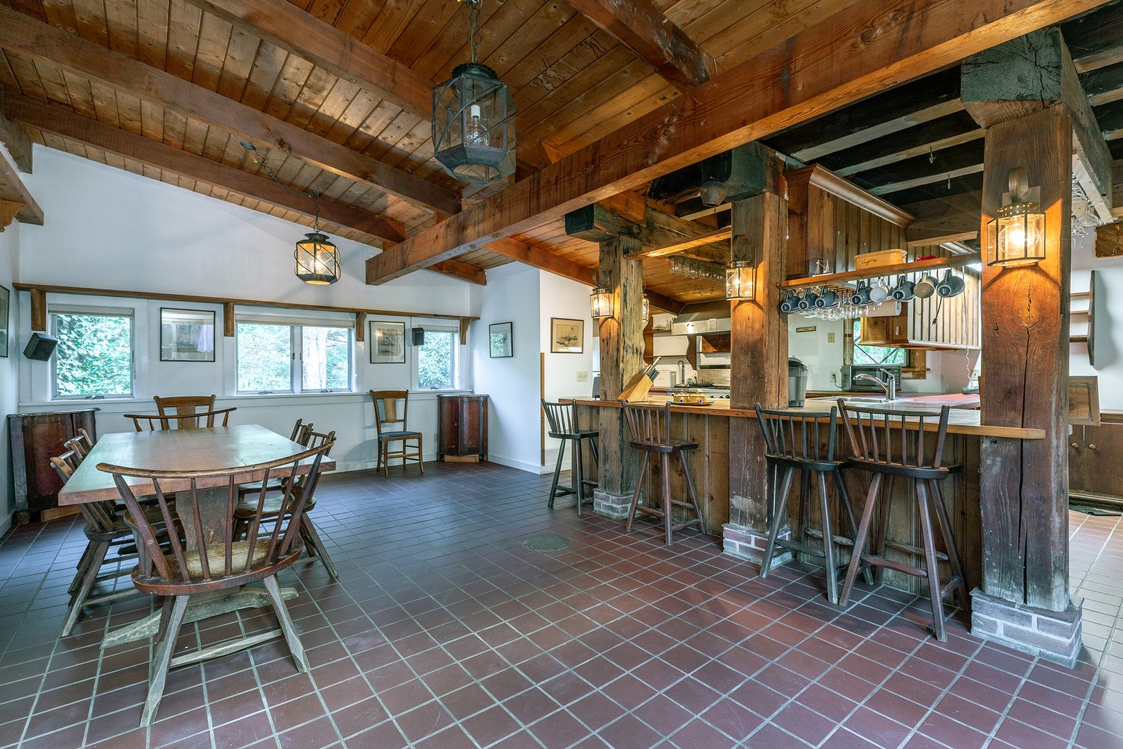 49 South Street Photo 9