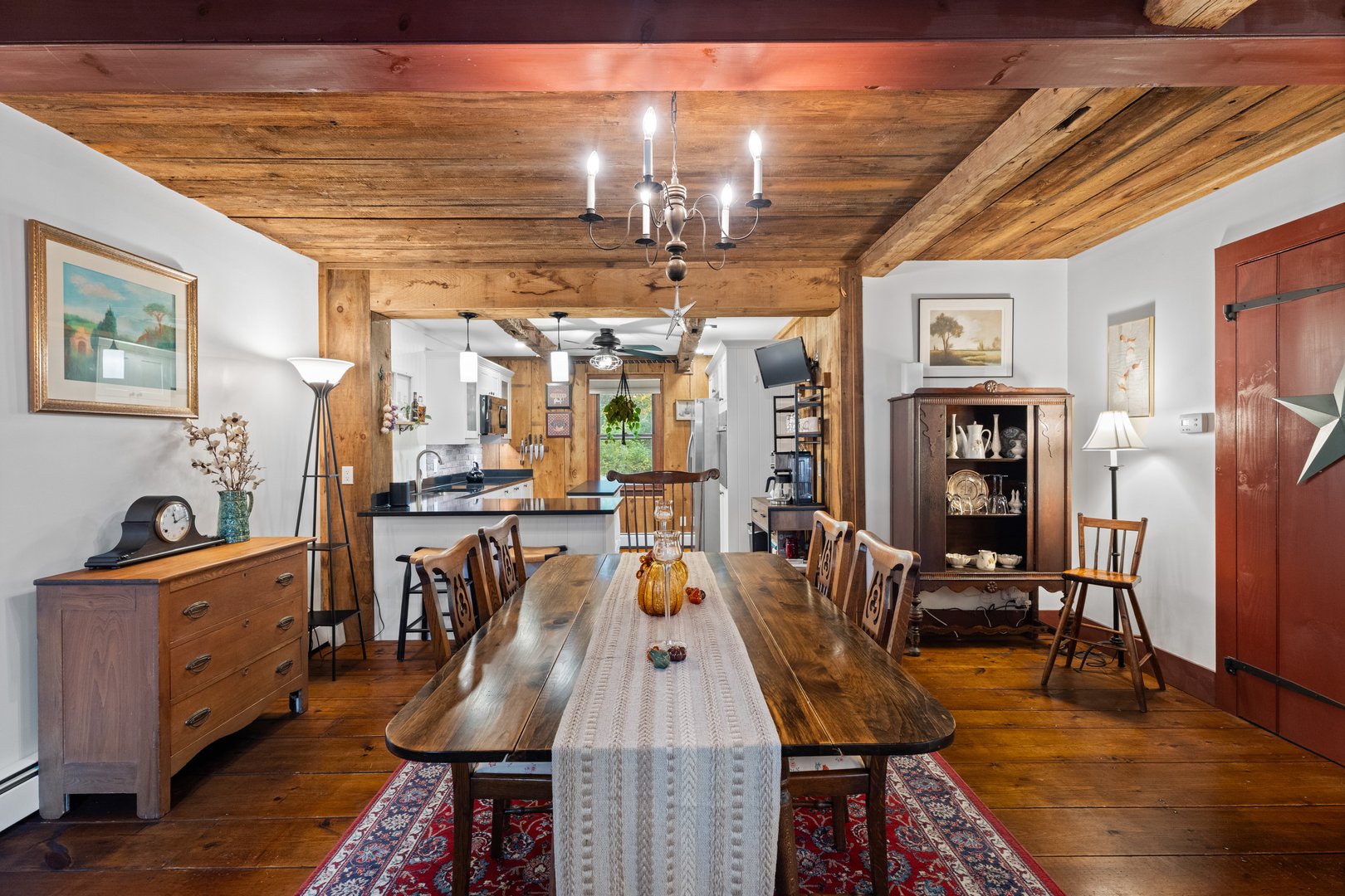 209 Main Street Photo 9