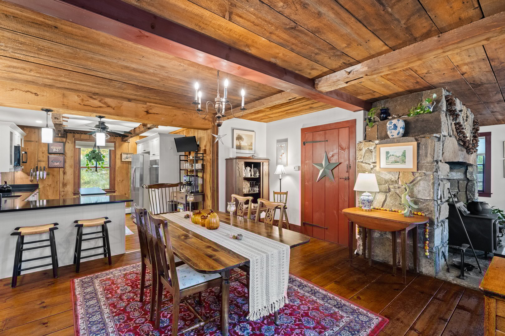 209 Main Street Photo 10