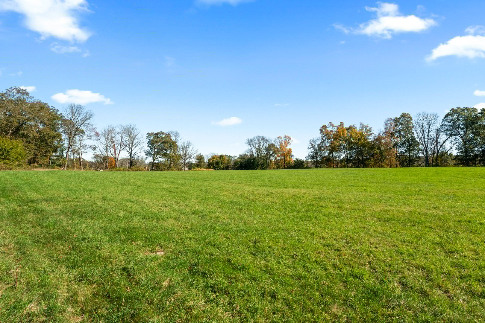 55, 94, 100 Hubbard Hill, 24, 25 Klocek Road Photo 4