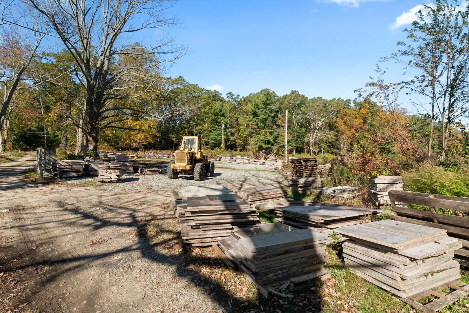 55, 94, 100 Hubbard Hill, 24, 25 Klocek Road Photo 23