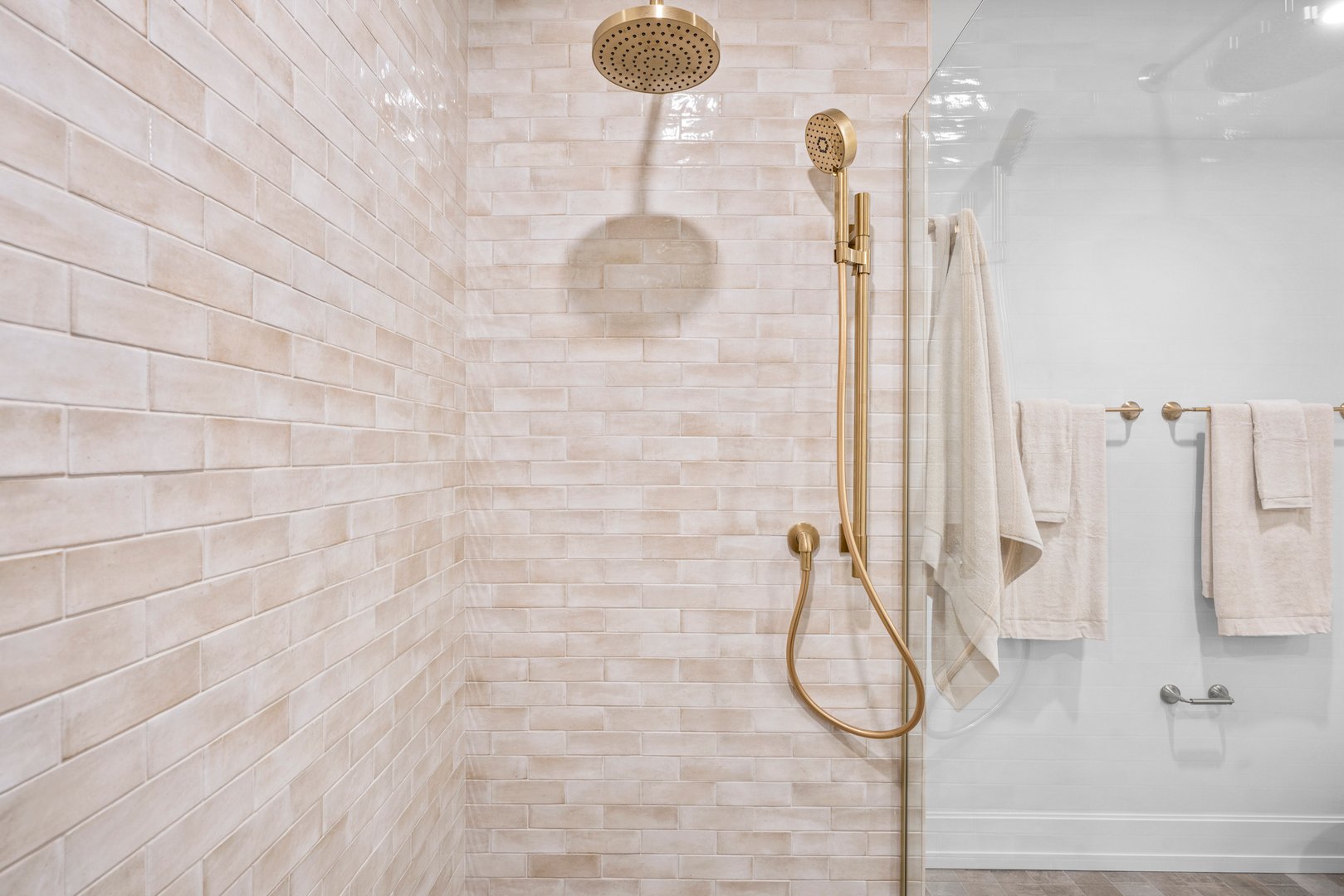 25 Riverside Avenue  #211 Photo 17