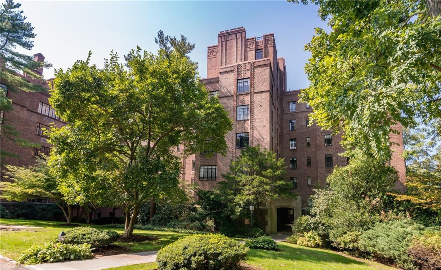 100 W Ardsley Avenue  #7KL Photo 1