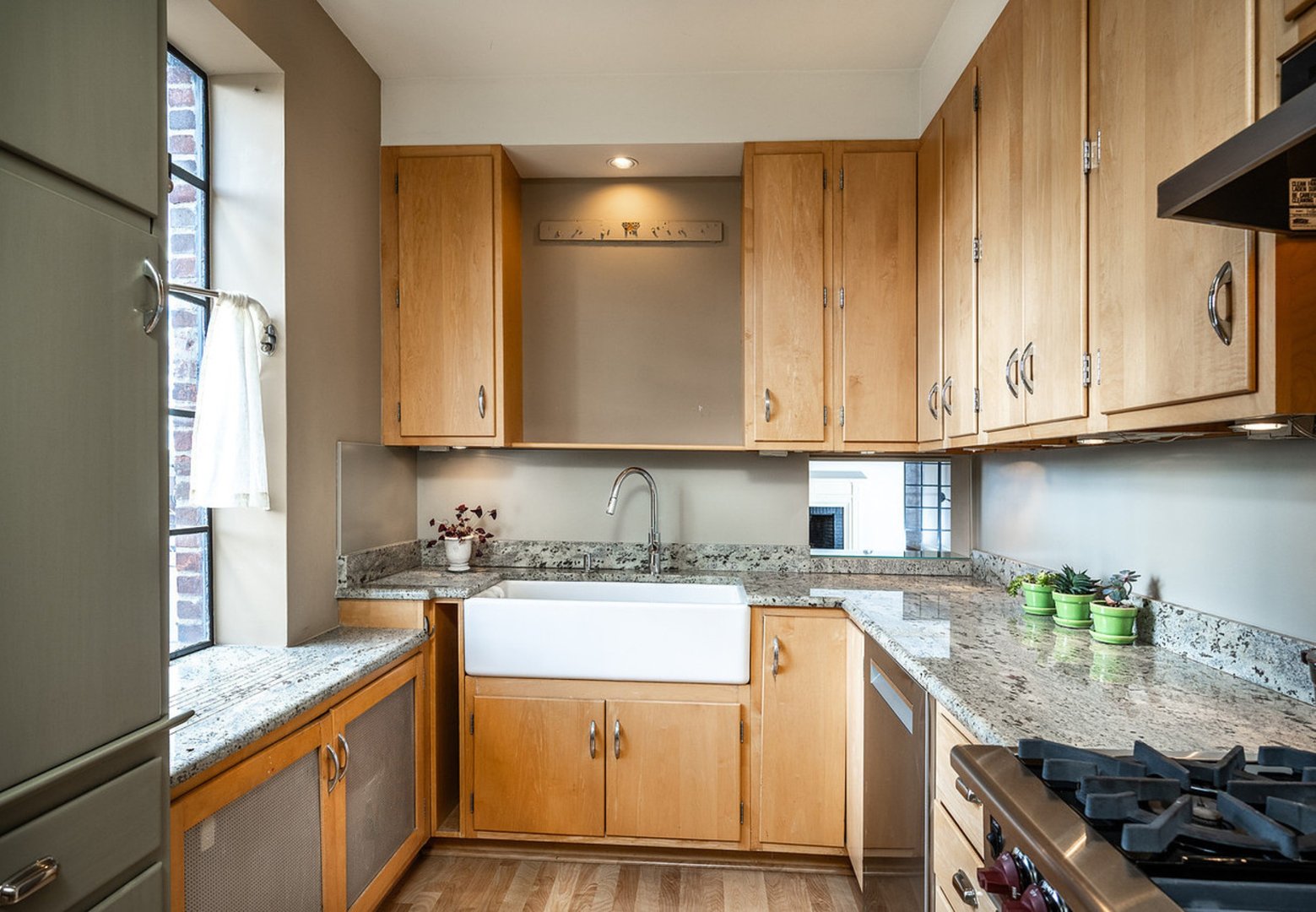 100 W Ardsley Avenue  #7KL Photo 15