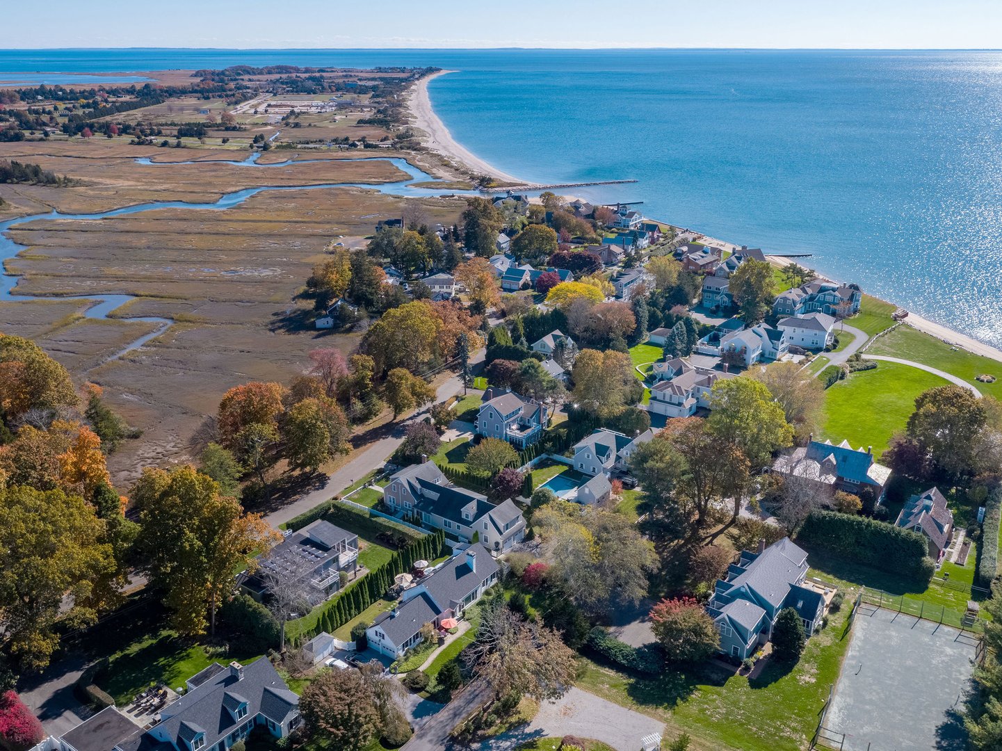 35 Hotchkiss Lane Photo 1